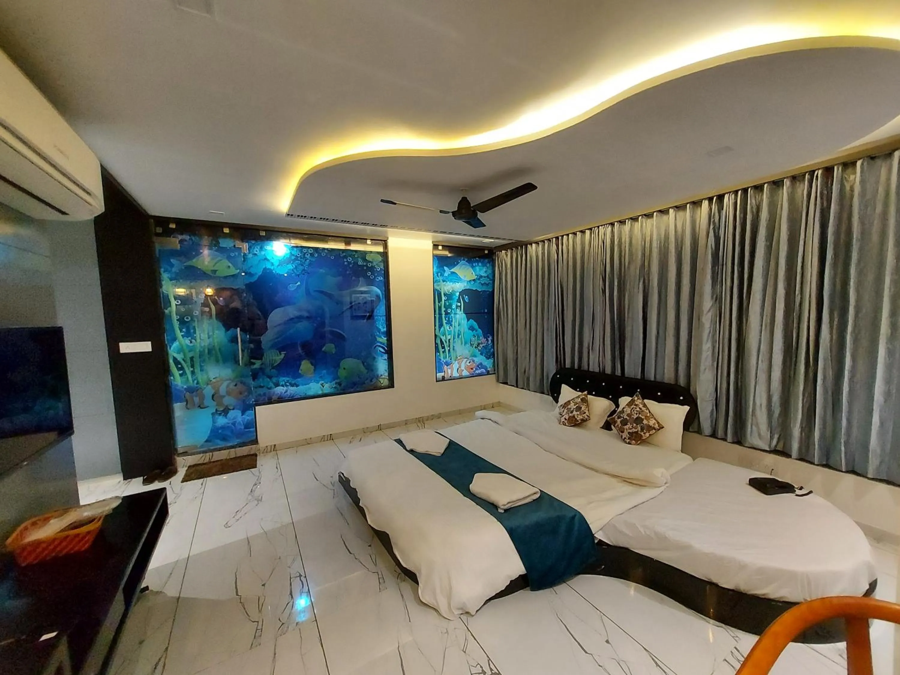 Bathroom, Bed in Hotel The Grand Piano - Best Business Hotel in Patan