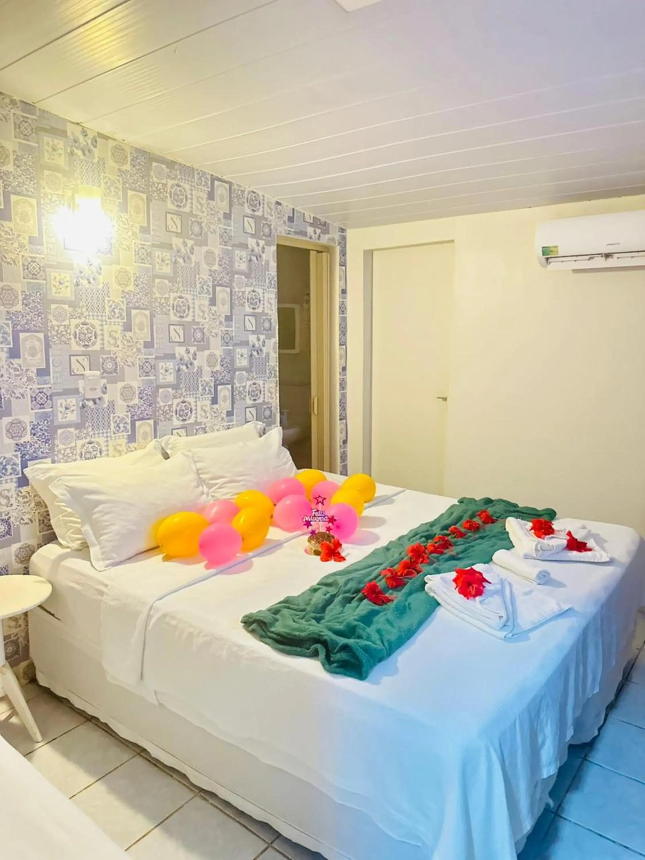 Bedroom, Bed in Pousada São Silmares