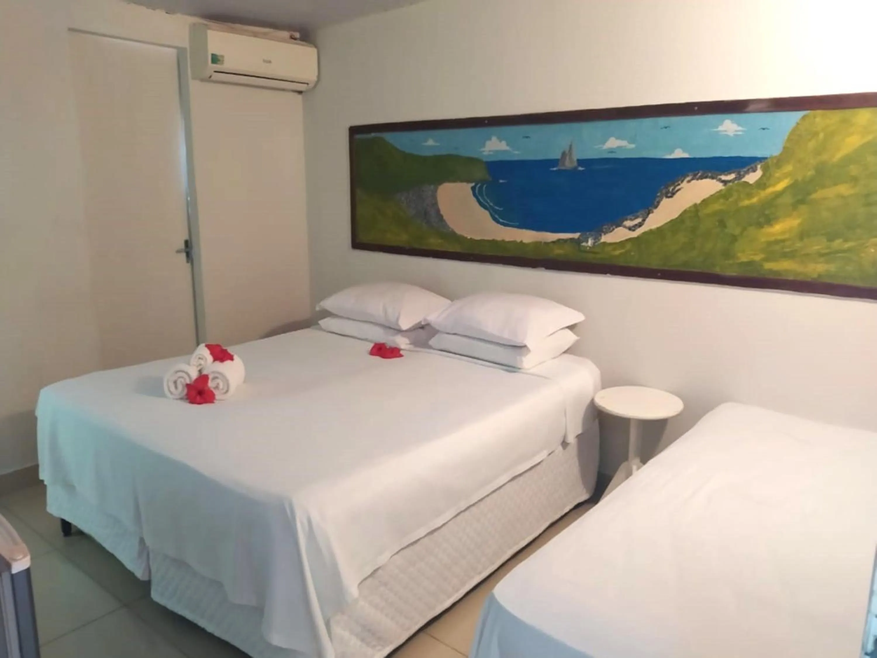 Bathroom, Bed in Pousada São Silmares