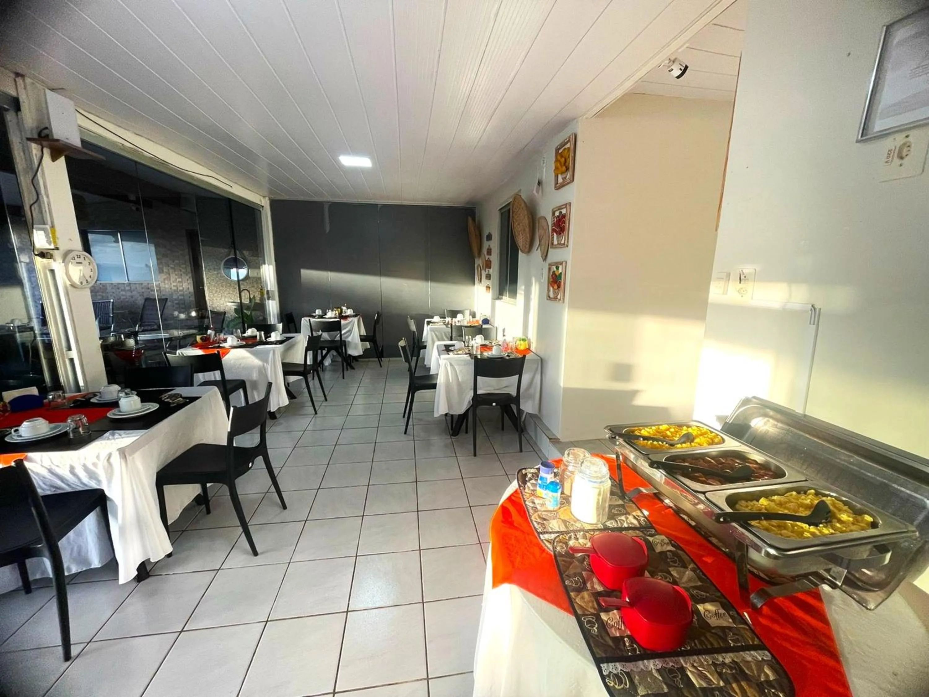 Breakfast in Pousada São Silmares