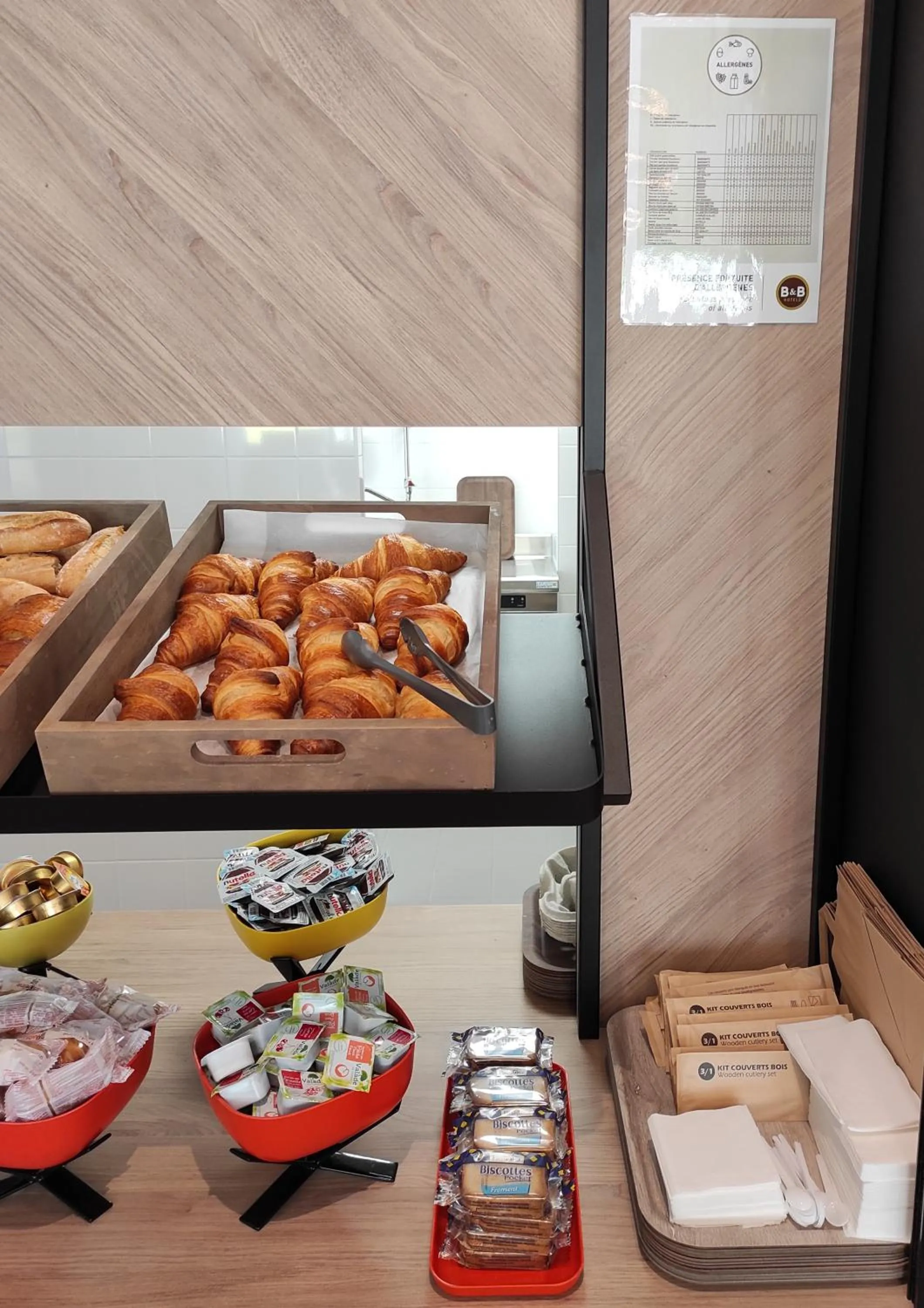 Buffet breakfast in B&B Hôtel Thionville Centre Gare