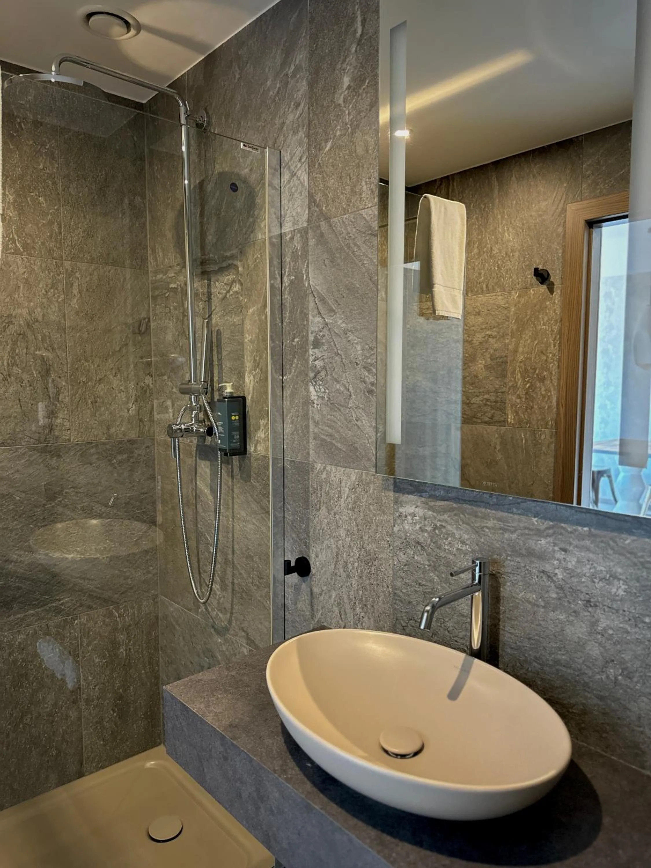 Bathroom in Lake Hill Karkonosze Apartments