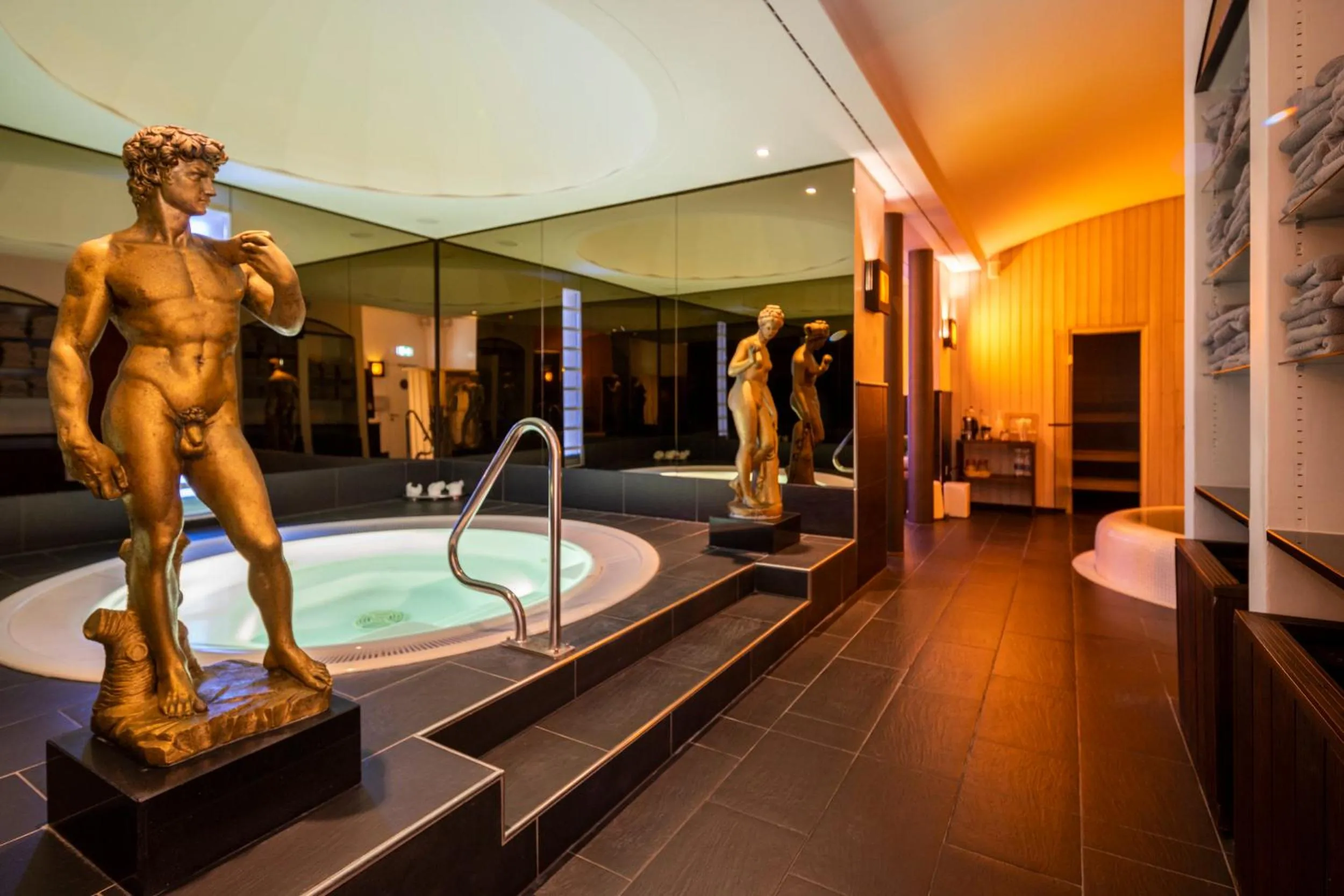 Spa and wellness centre/facilities in Arsa Lodge Silvaplana