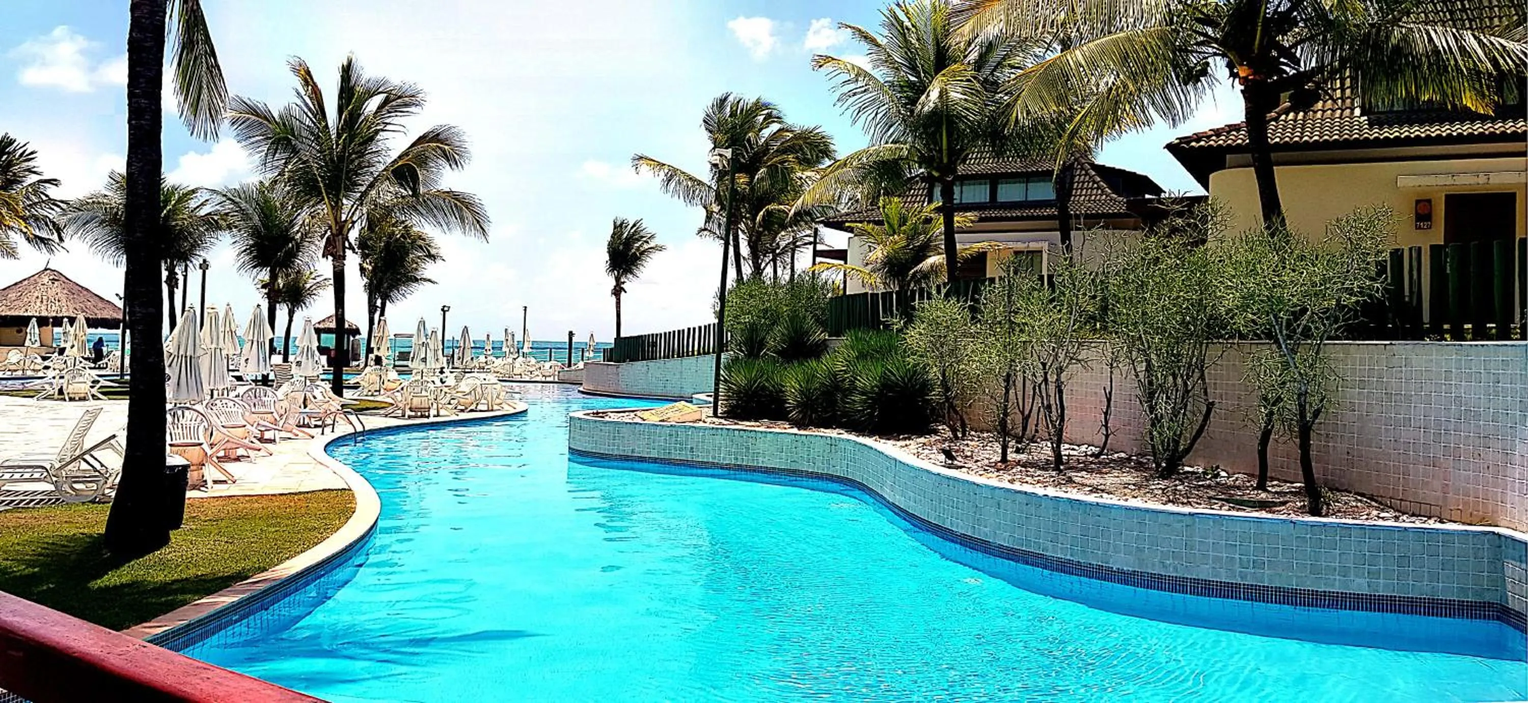 Swimming pool in Flat Beach Class Muro Alto 1107