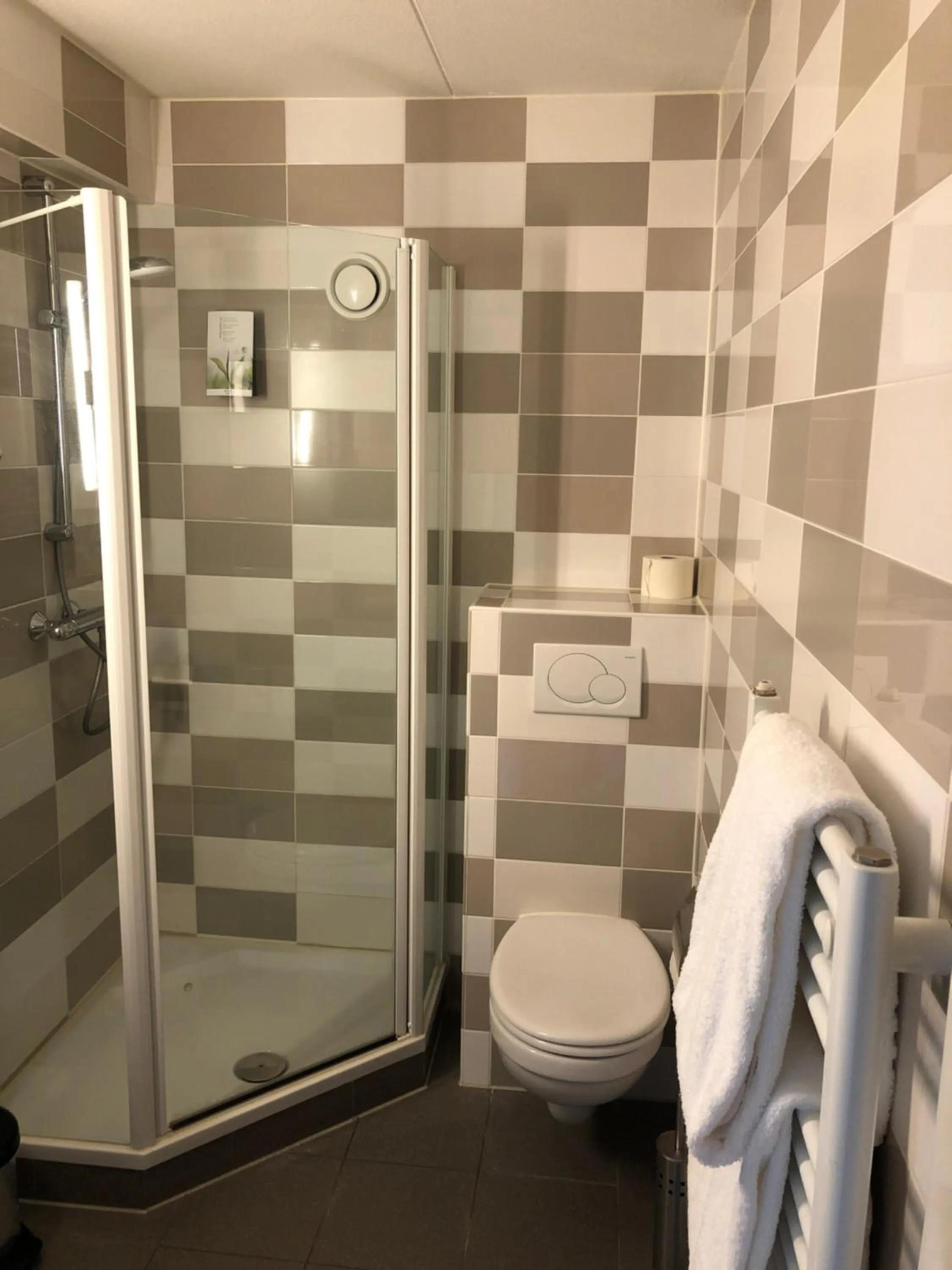 Hotel The Happy Traveler