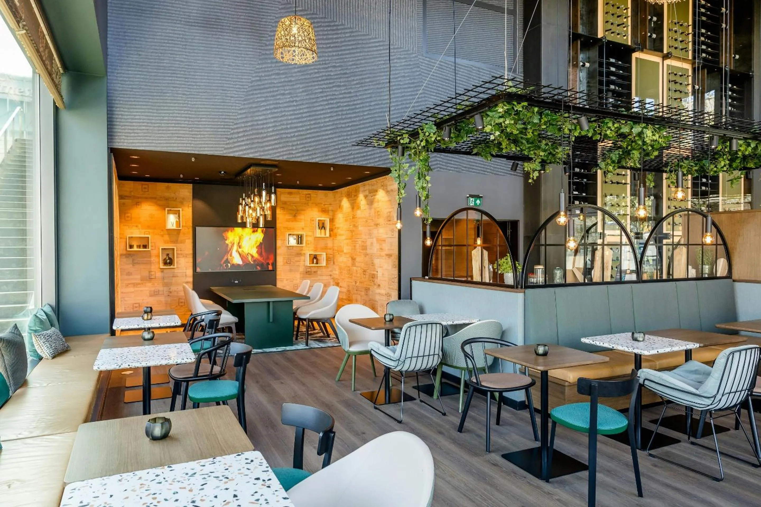 Lounge or bar in Motel One Wiesbaden