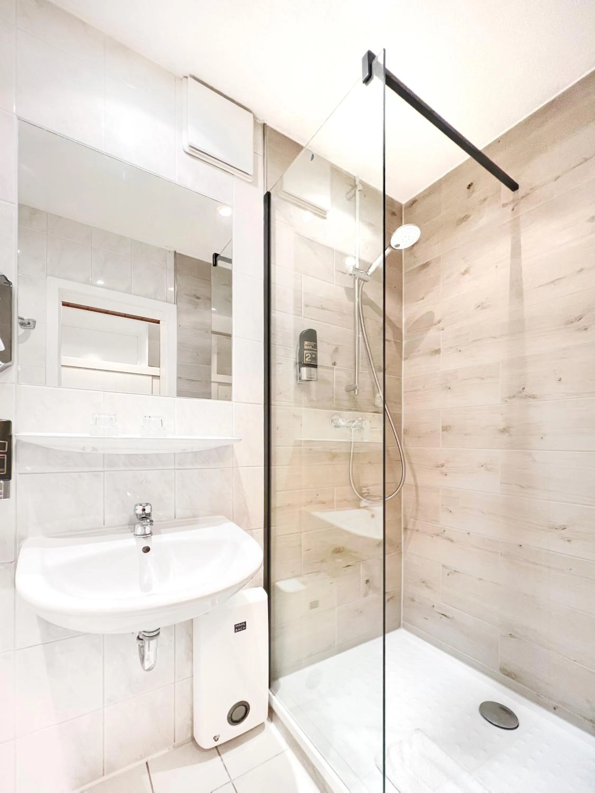 Shower in WAGNERS Hotel im Frankenwald