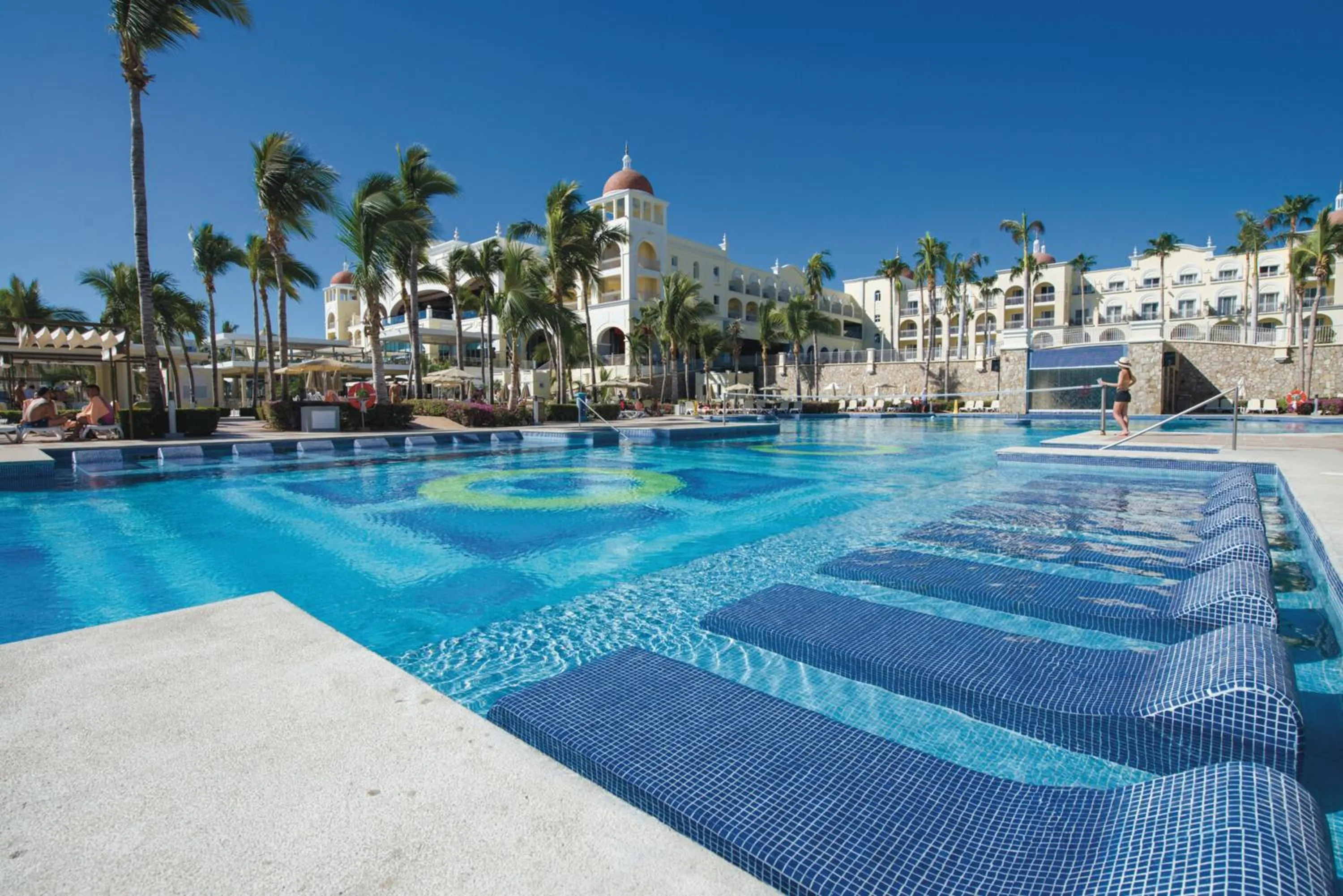 Swimming pool in Riu Palace Cabo San Lucas - All Inclusive