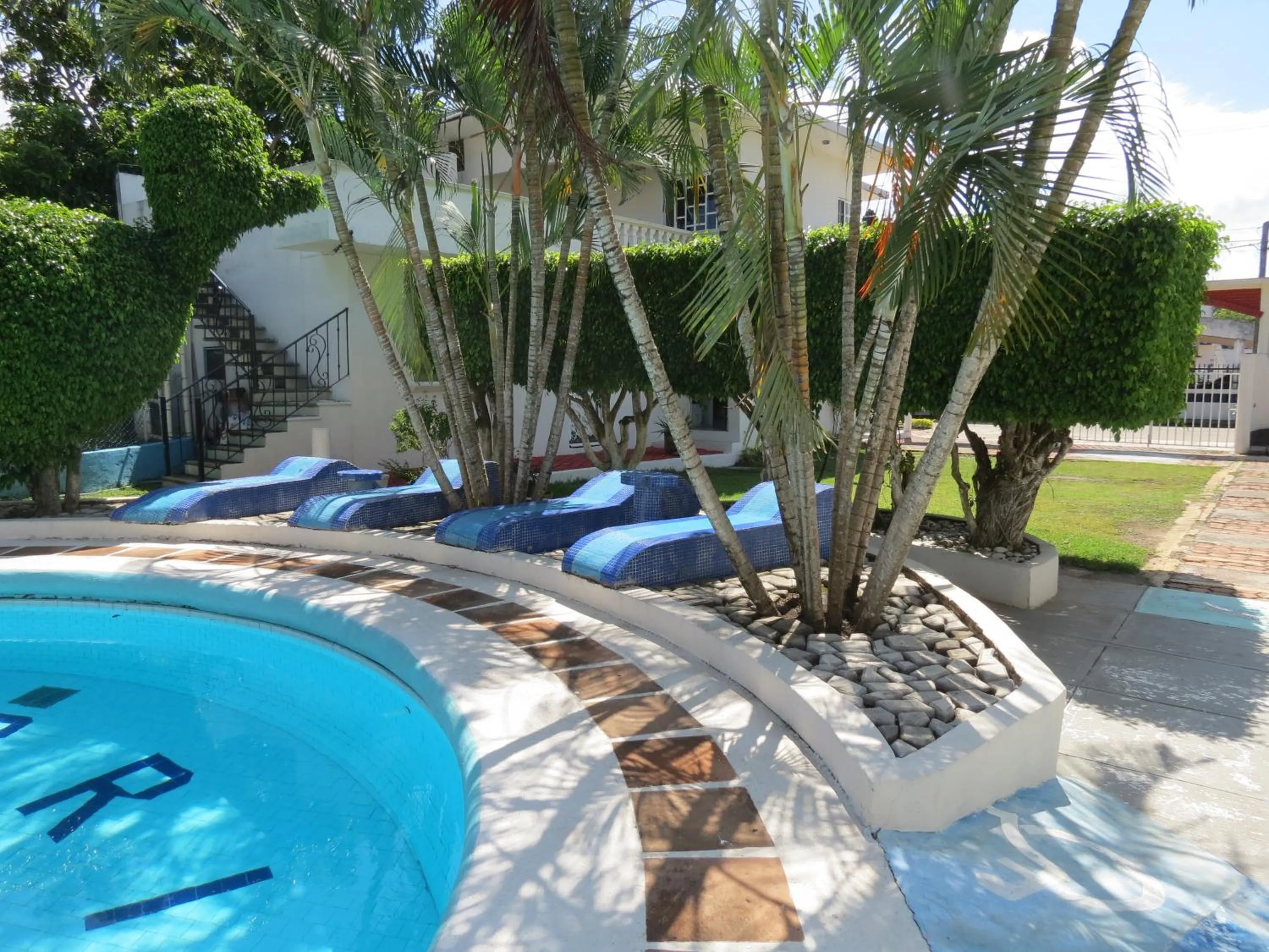 Pool view in Hotel Albri by Rotamundos