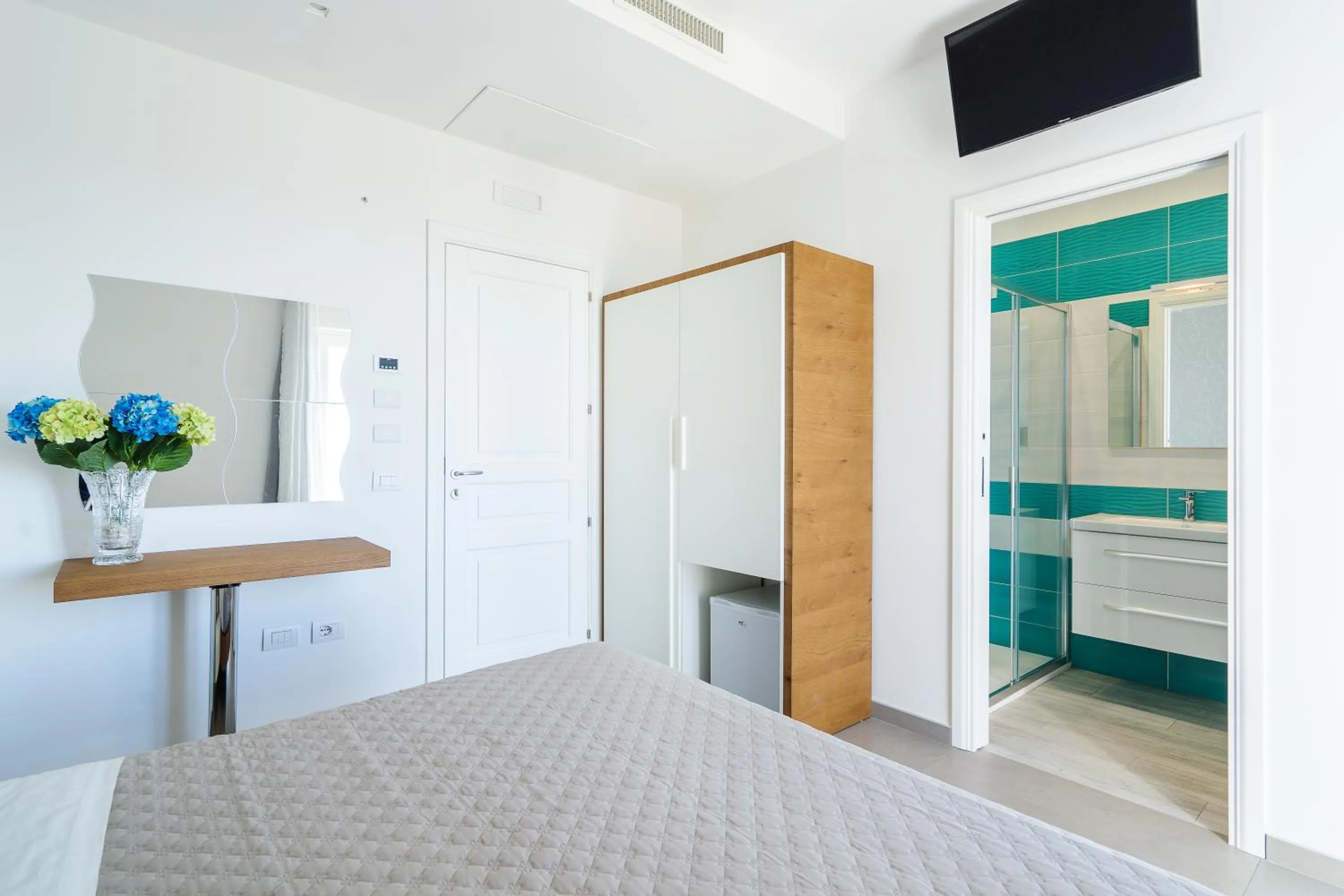 Photo of the whole room, Bed in Villa Ariele