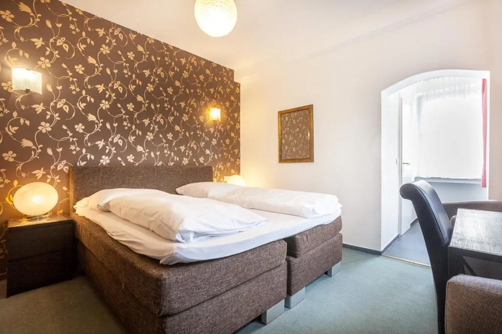 Photo of the whole room, Bed in Hotel Union by TM