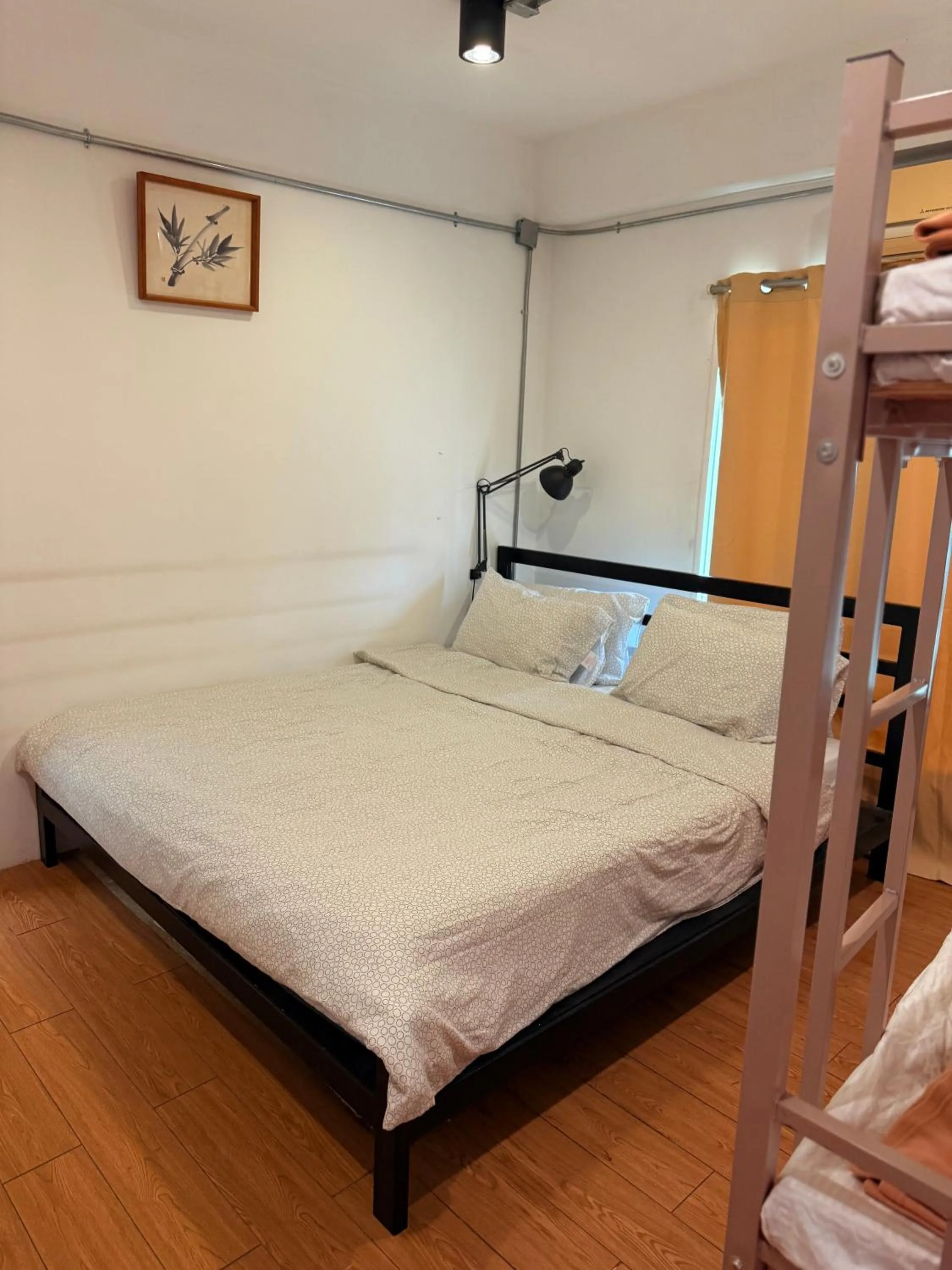 Quadruple Room with Private Bathroom in Labkoff cafe and Hostel