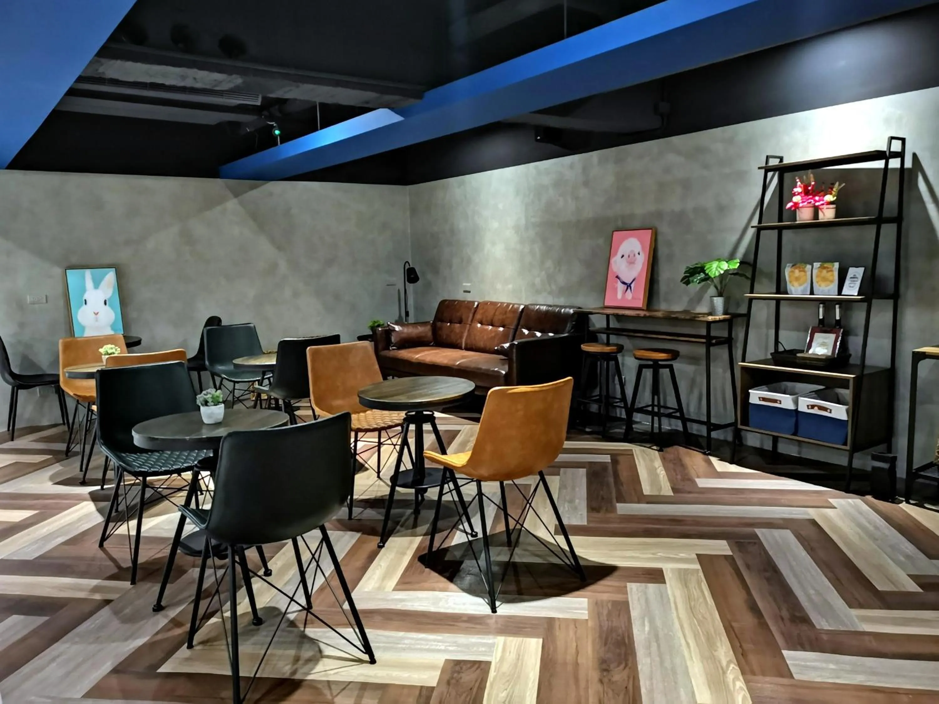 Lounge or bar in Holo Hotel Tainan