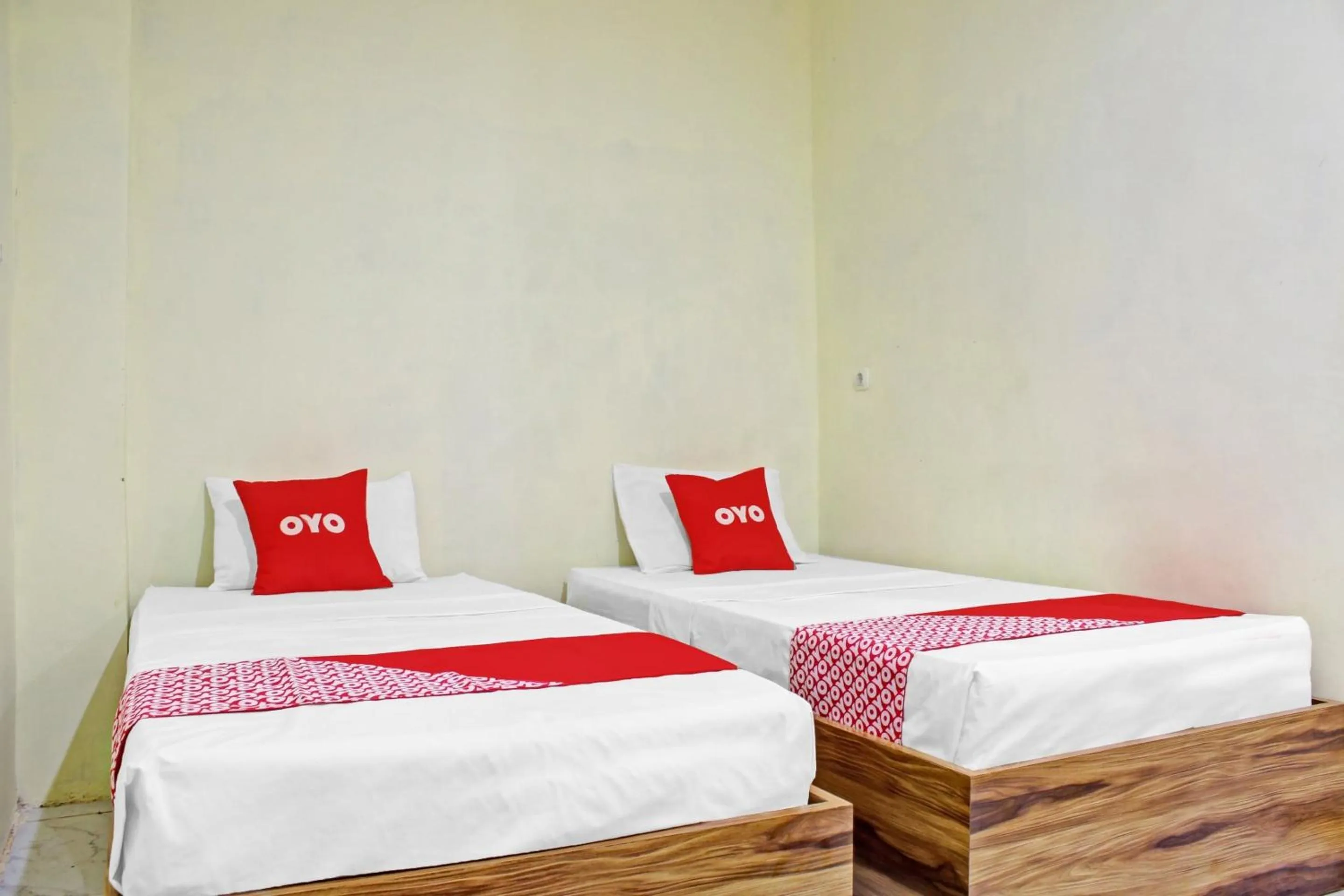 Bedroom, Bed in Hotel O Permata Inn