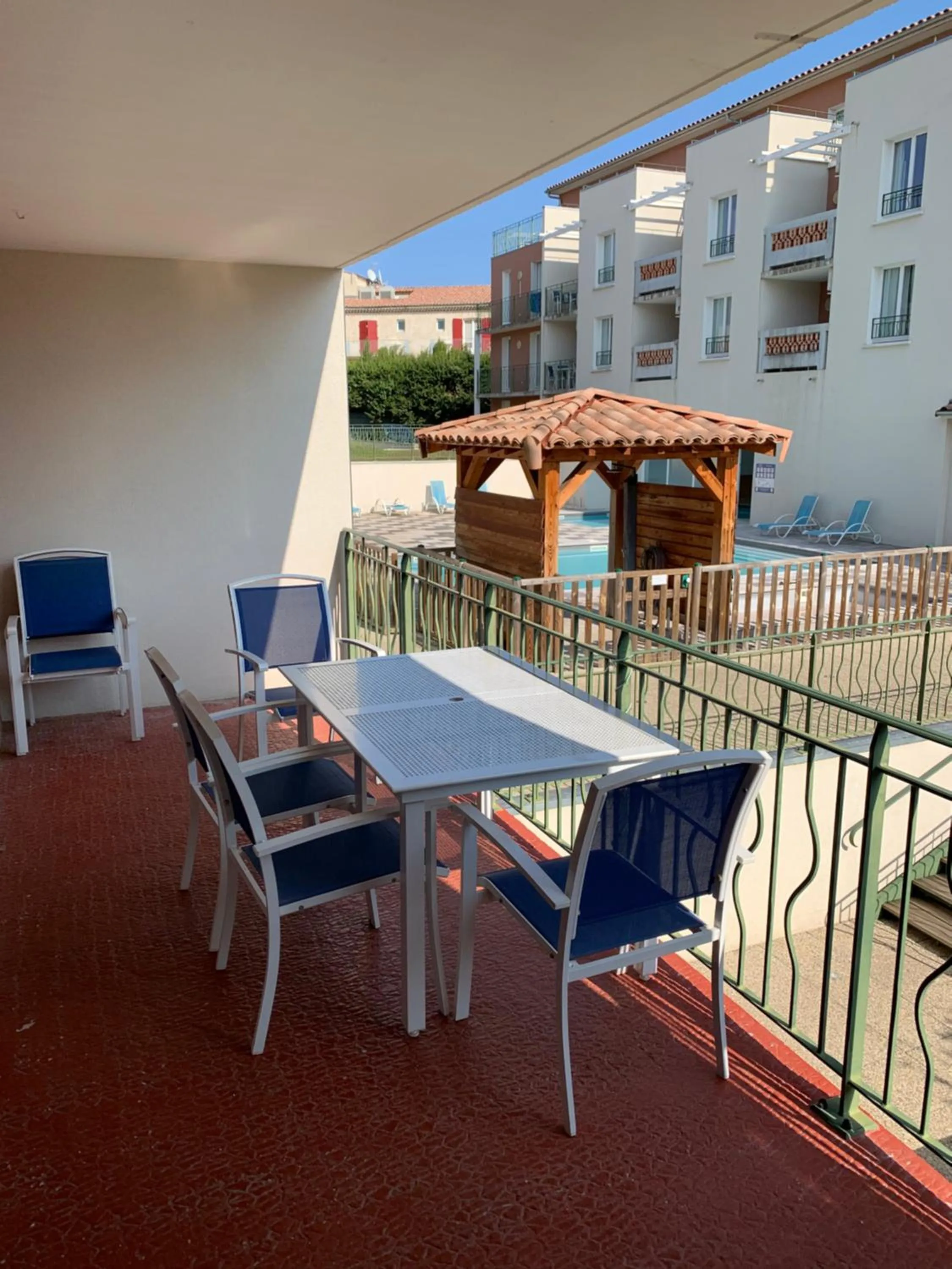 Patio in Terres de France - Résidence Côté Provence