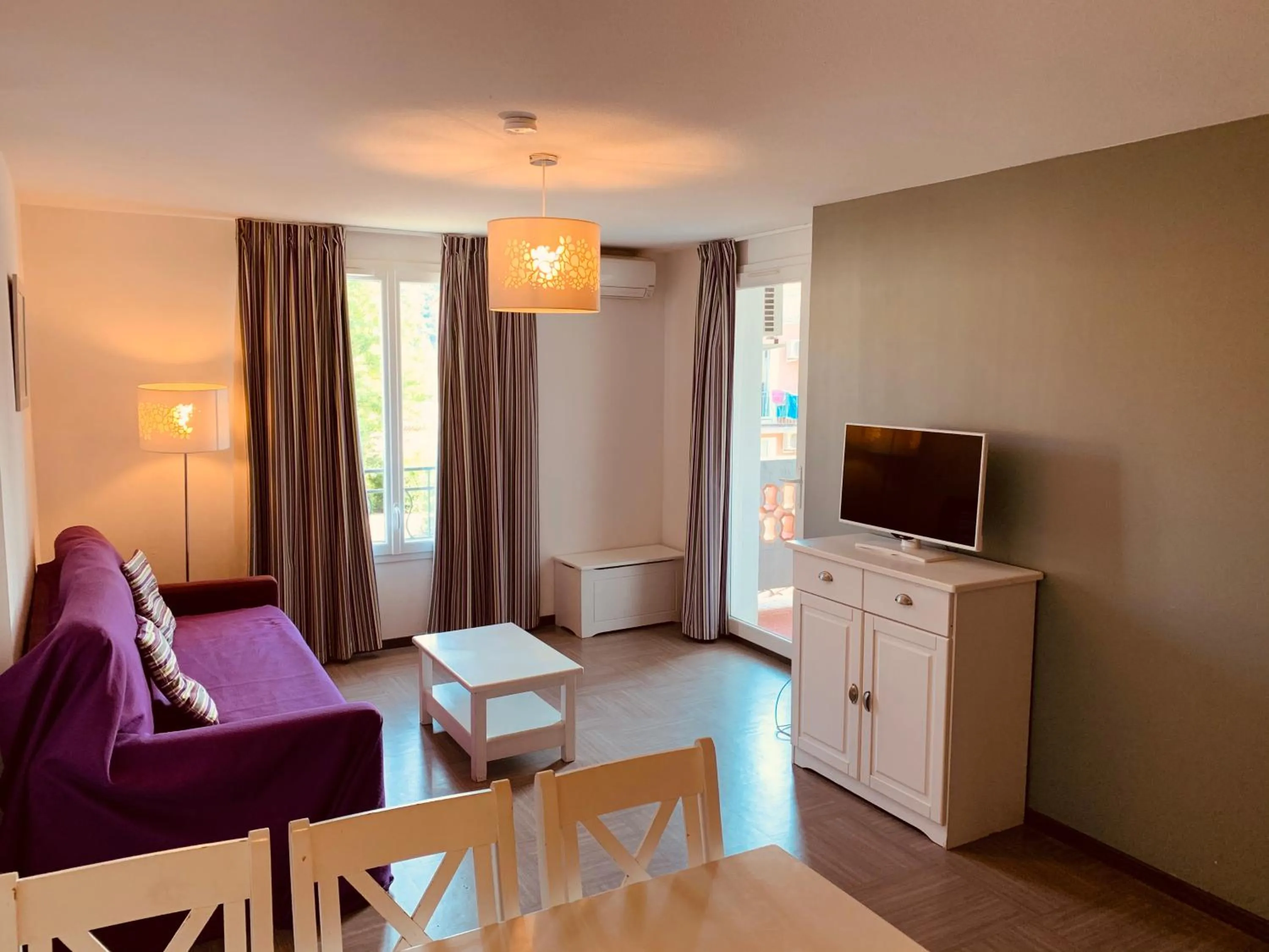 Photo of the whole room in Terres de France - Résidence Côté Provence