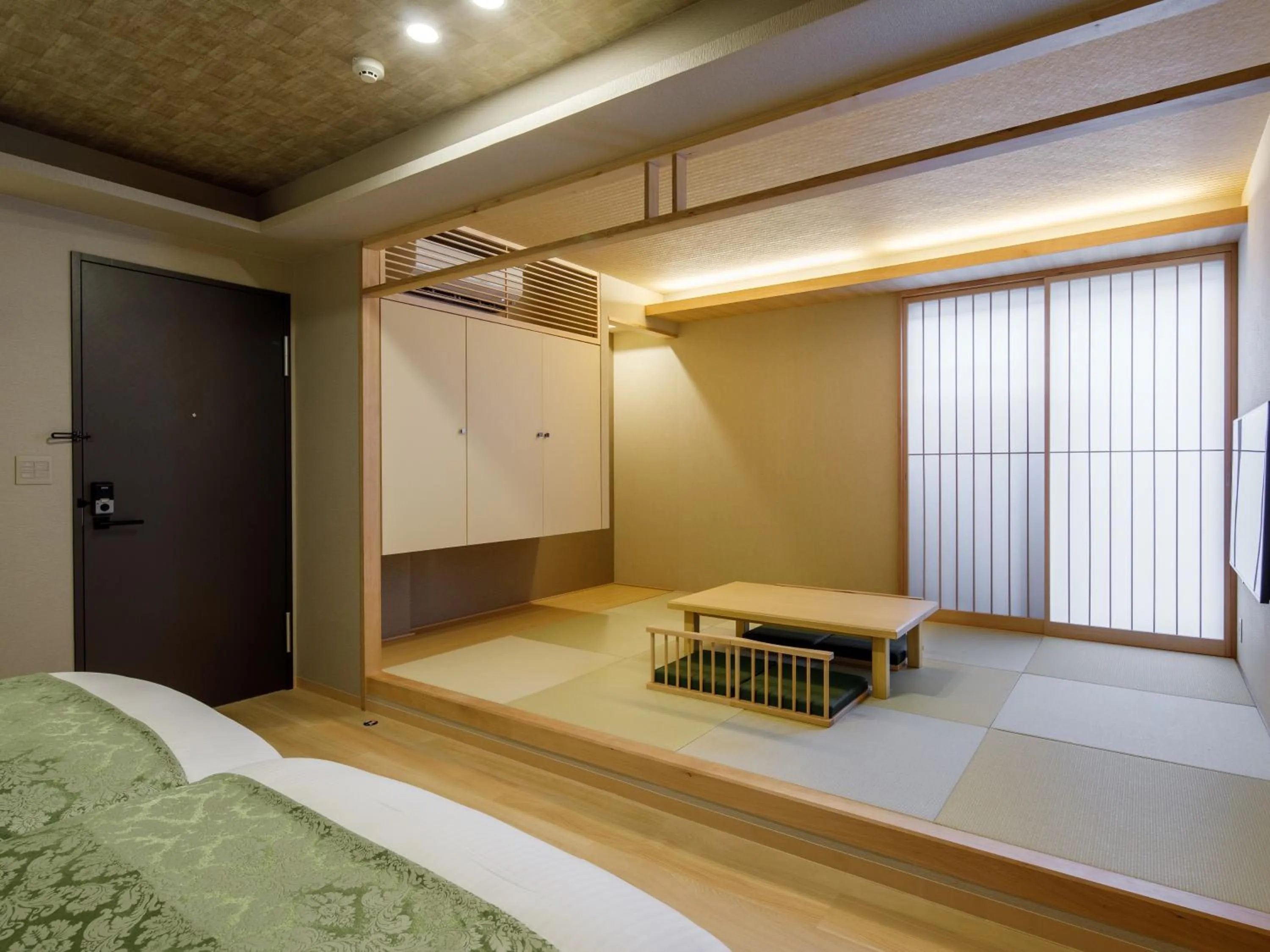 Photo of the whole room, Bed in Connect inn Shichijo-Kawaramachi