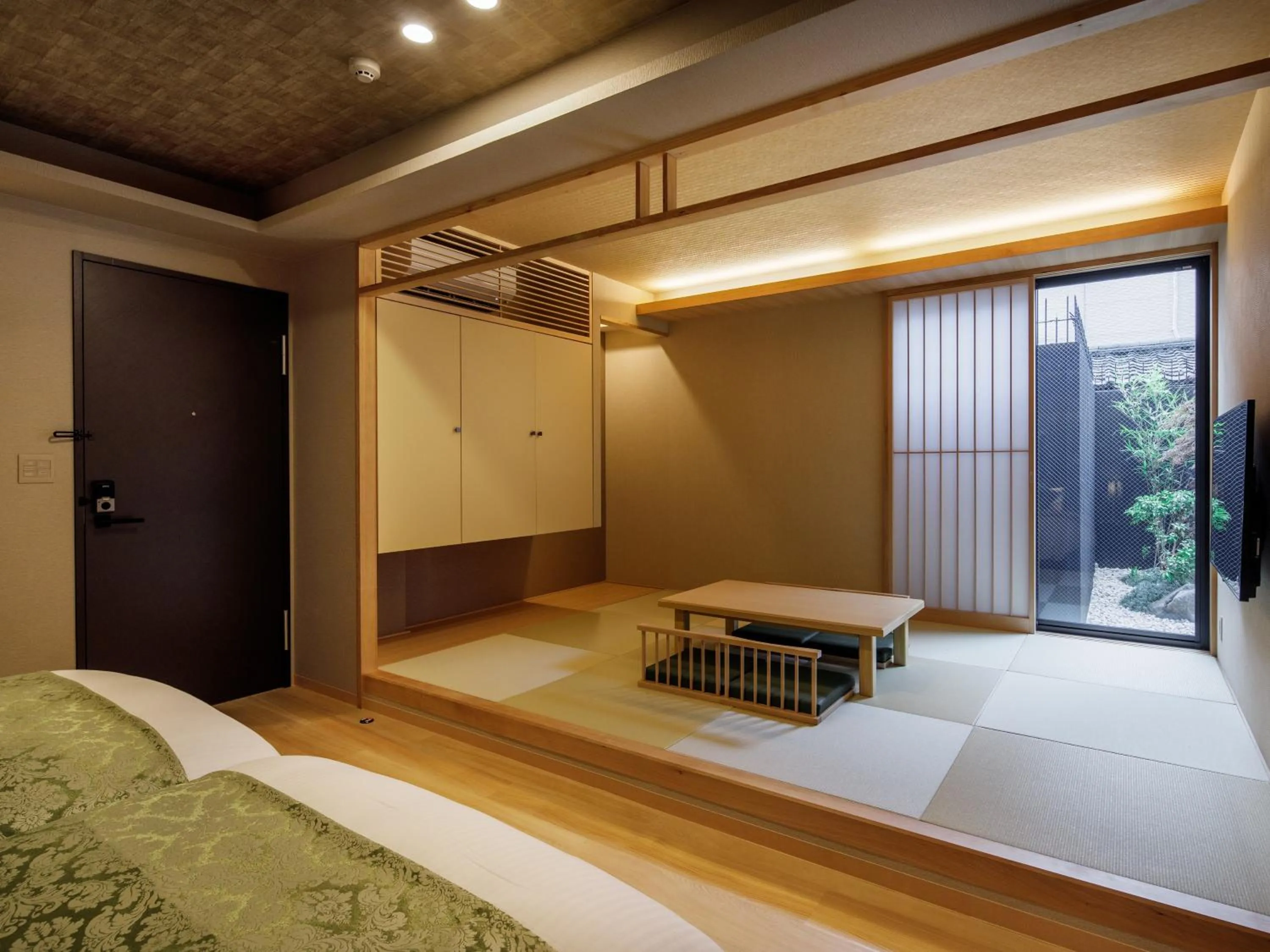 Photo of the whole room, Bed in Connect inn Shichijo-Kawaramachi