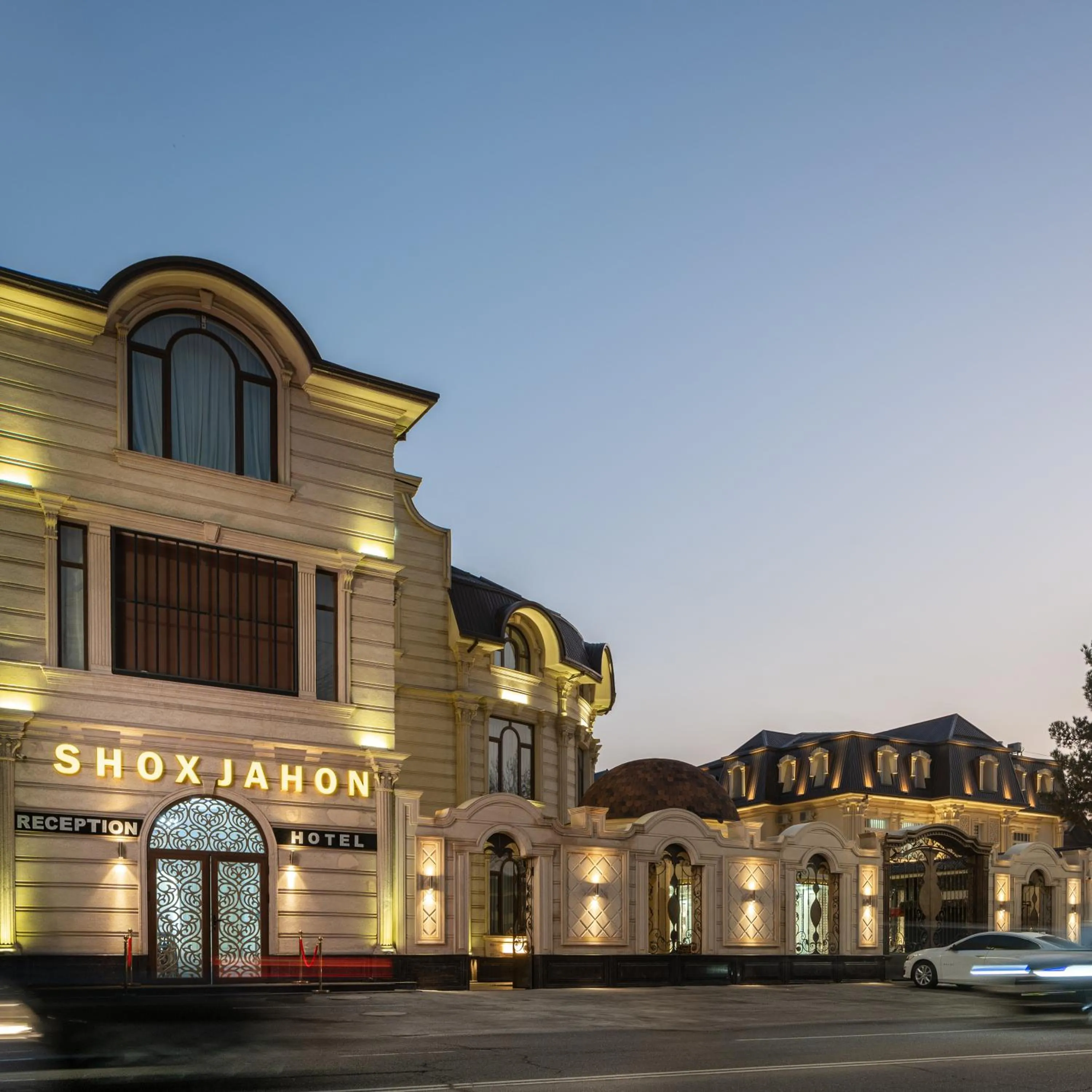 Property building in Shoxjahon Hotel - 600 Mbps Internet