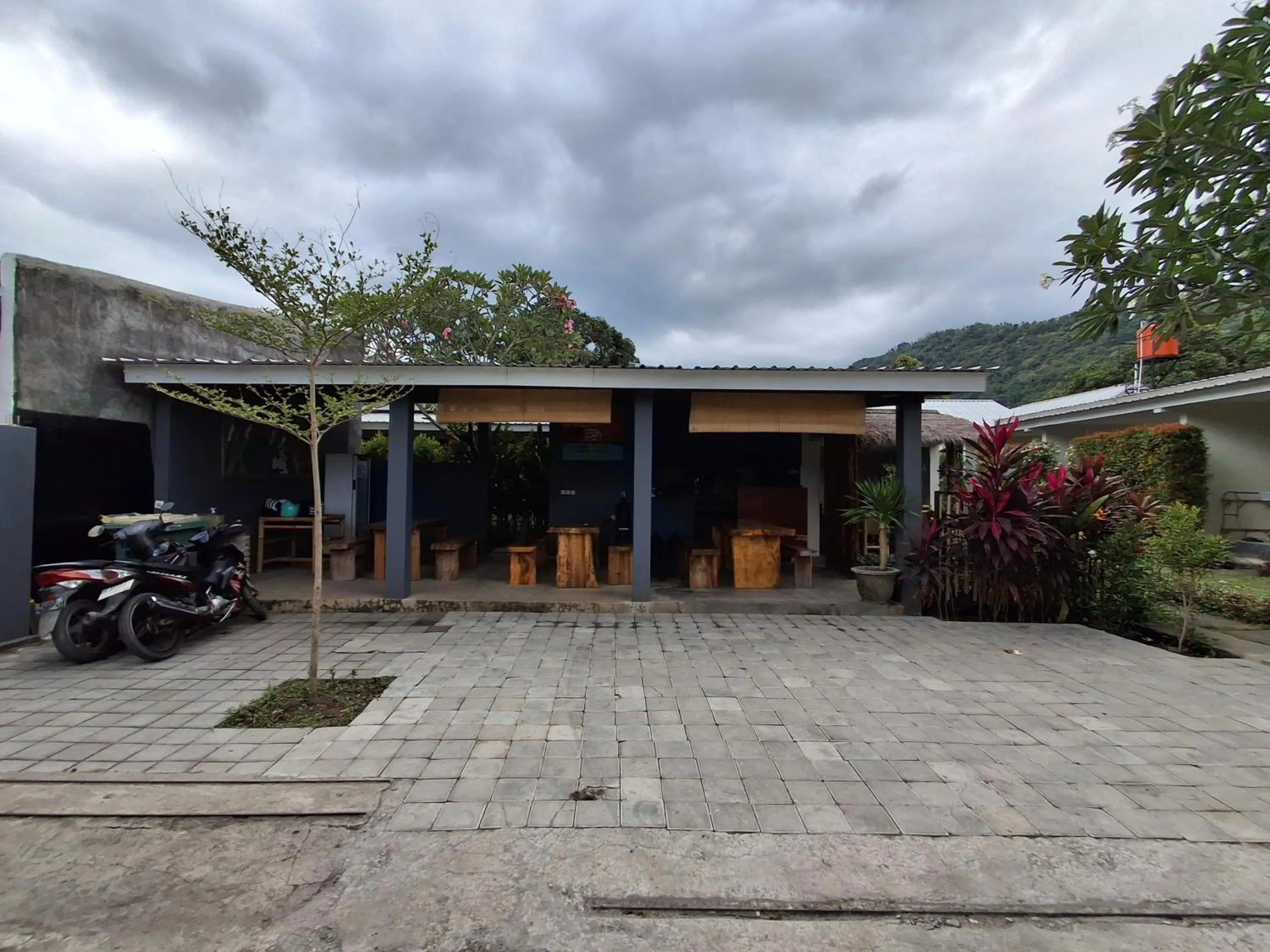 Property building in Sammy Cottage Senggigi