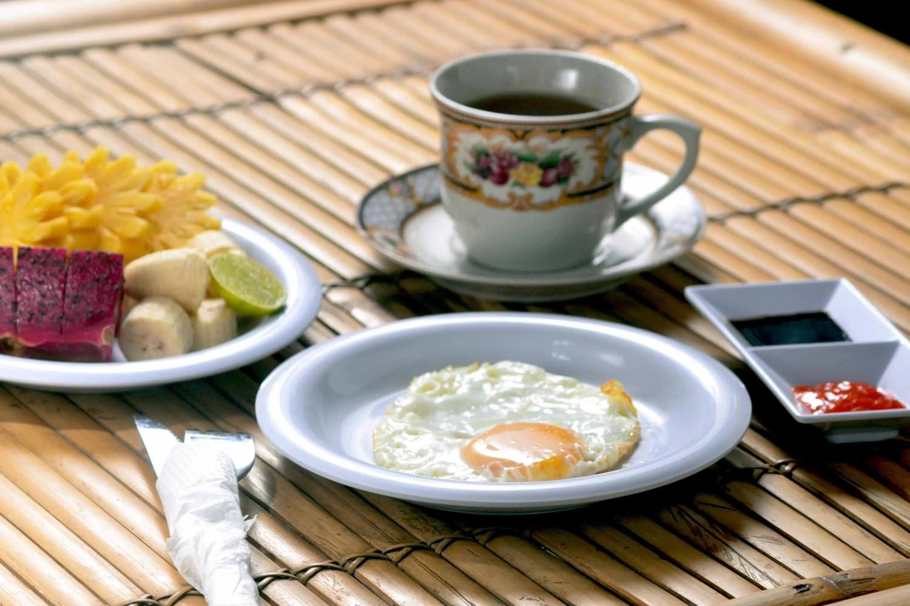 Food and drinks in Sammy Cottage Senggigi