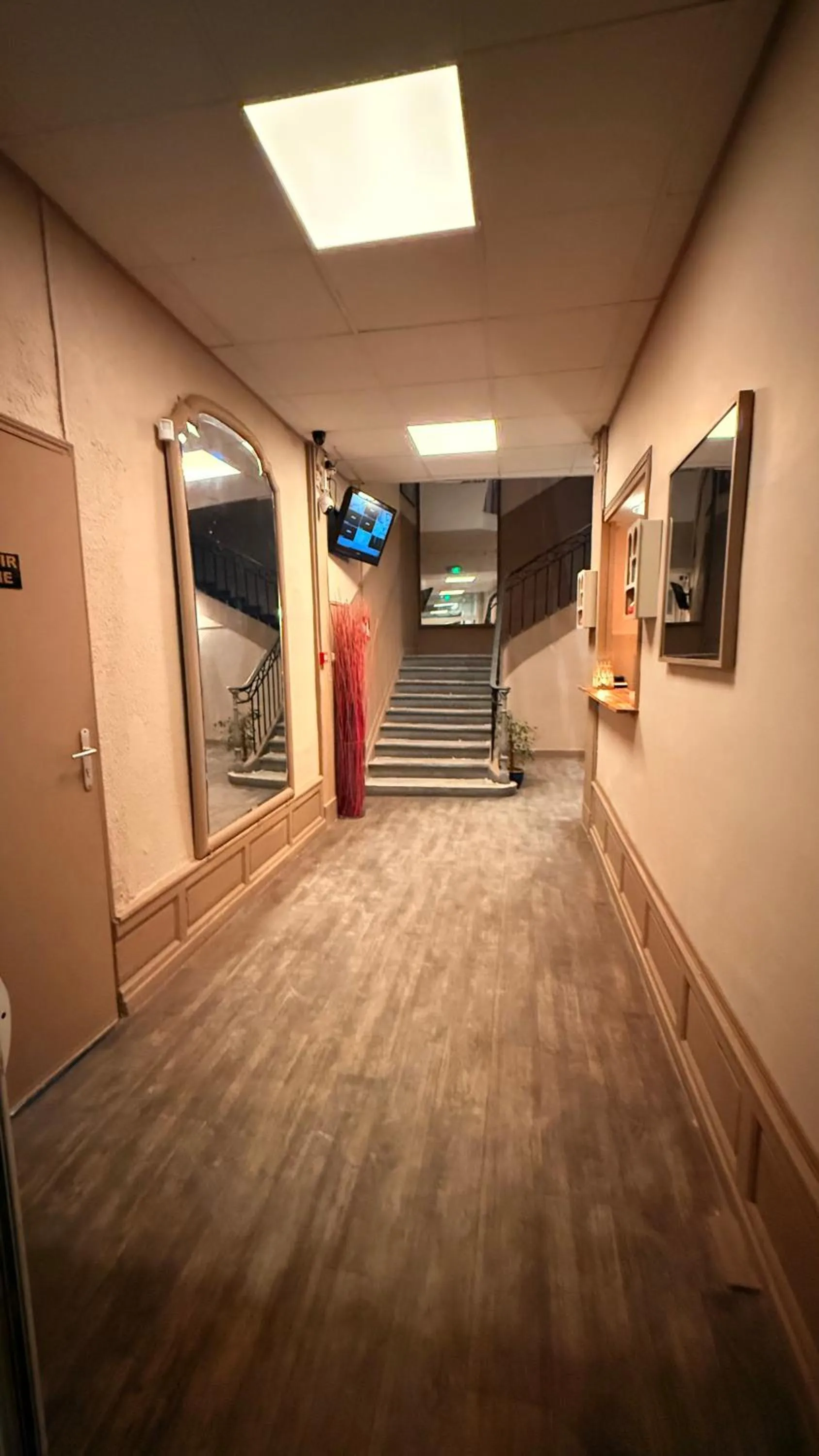 Lobby or reception in HOTEL SYLVABELLE