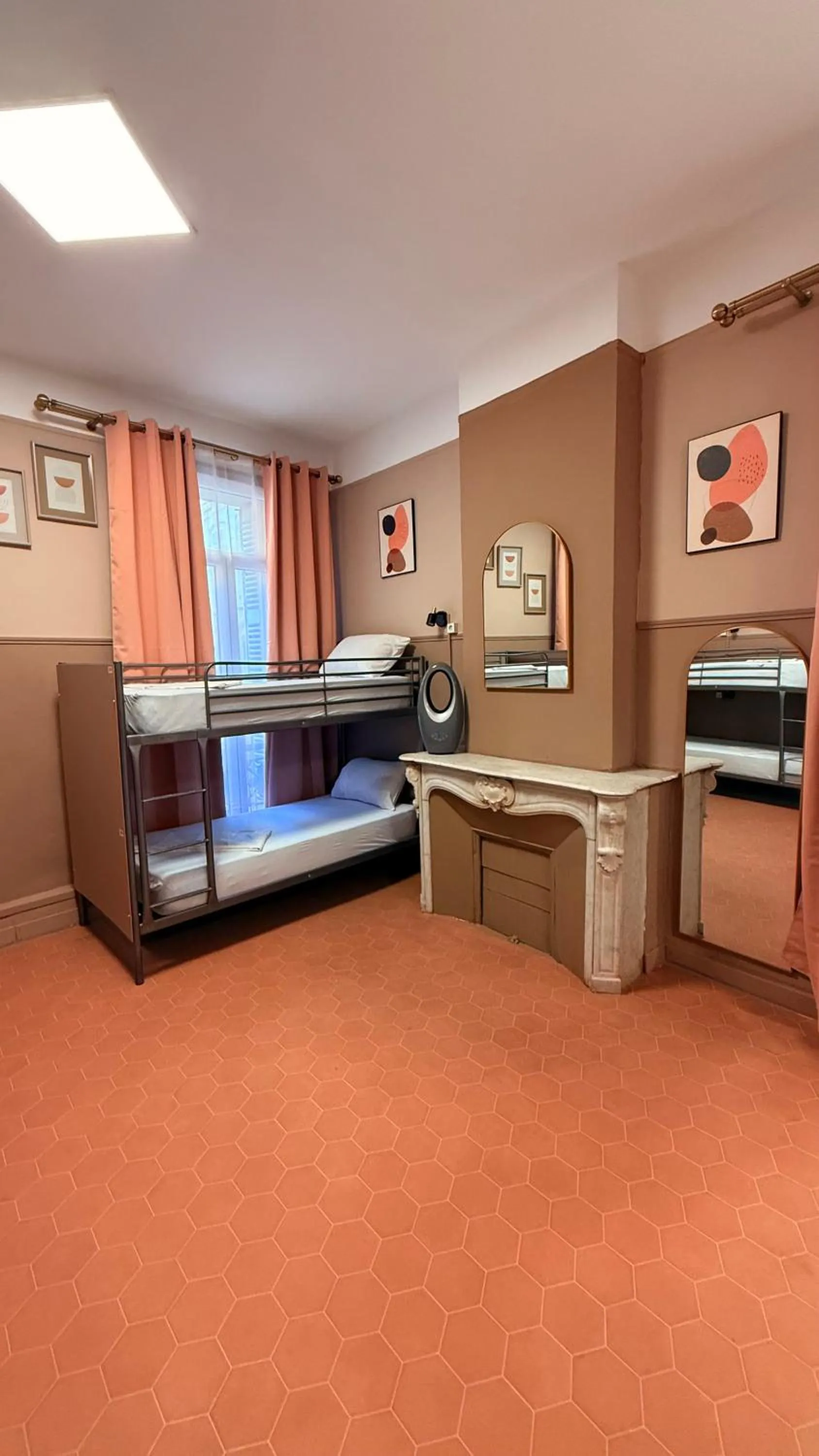 Bed in HOTEL SYLVABELLE