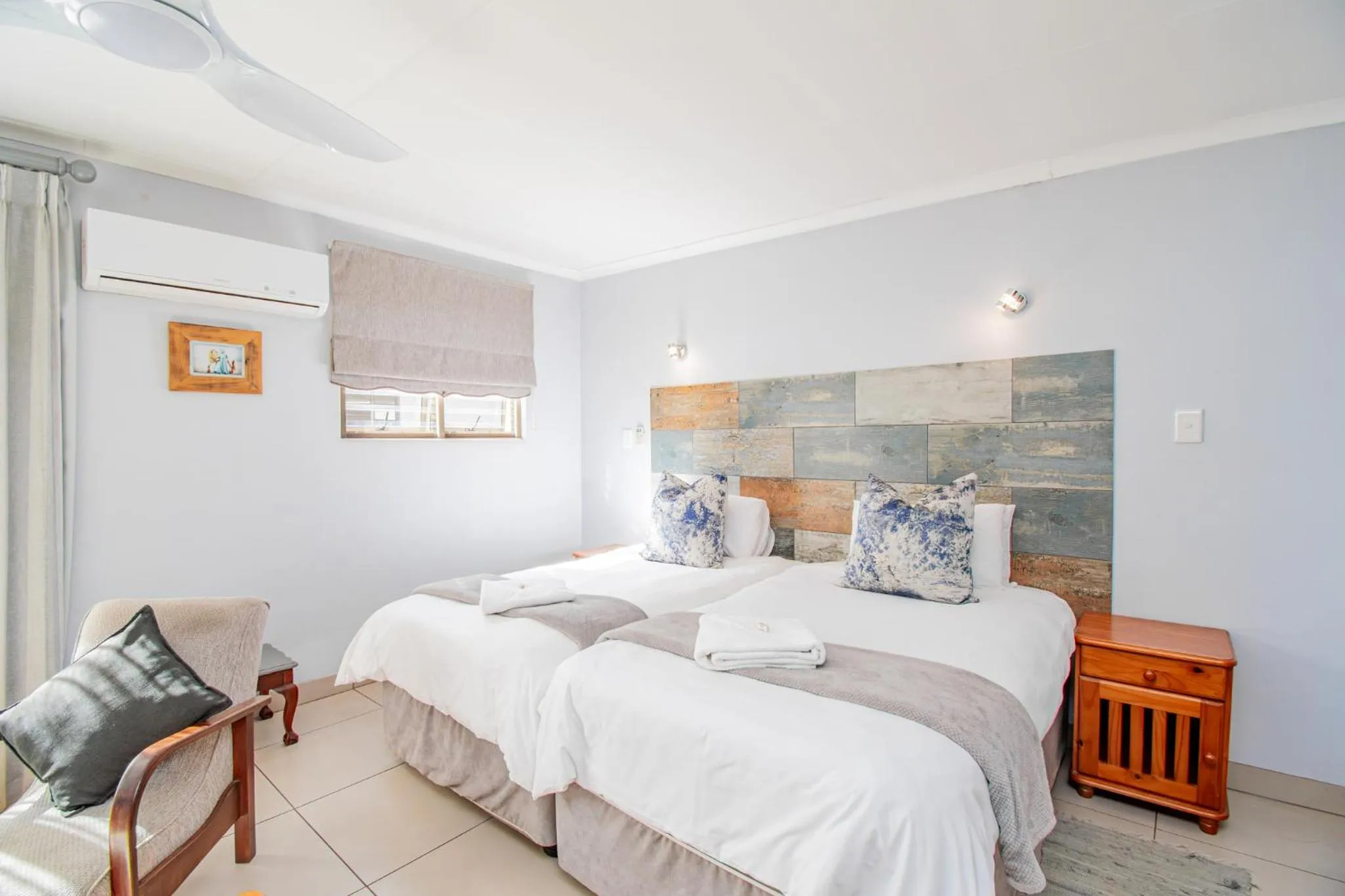 Bed in Glen Maine Guest House