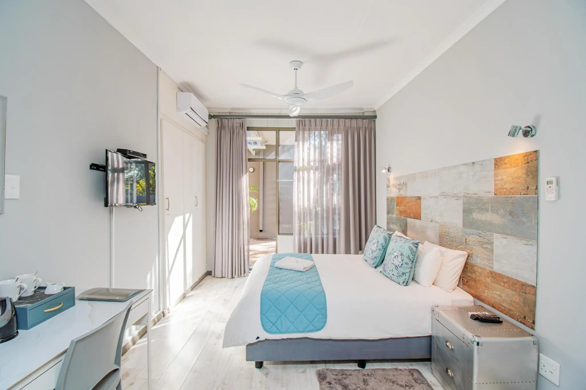 Bed in Glen Maine Guest House