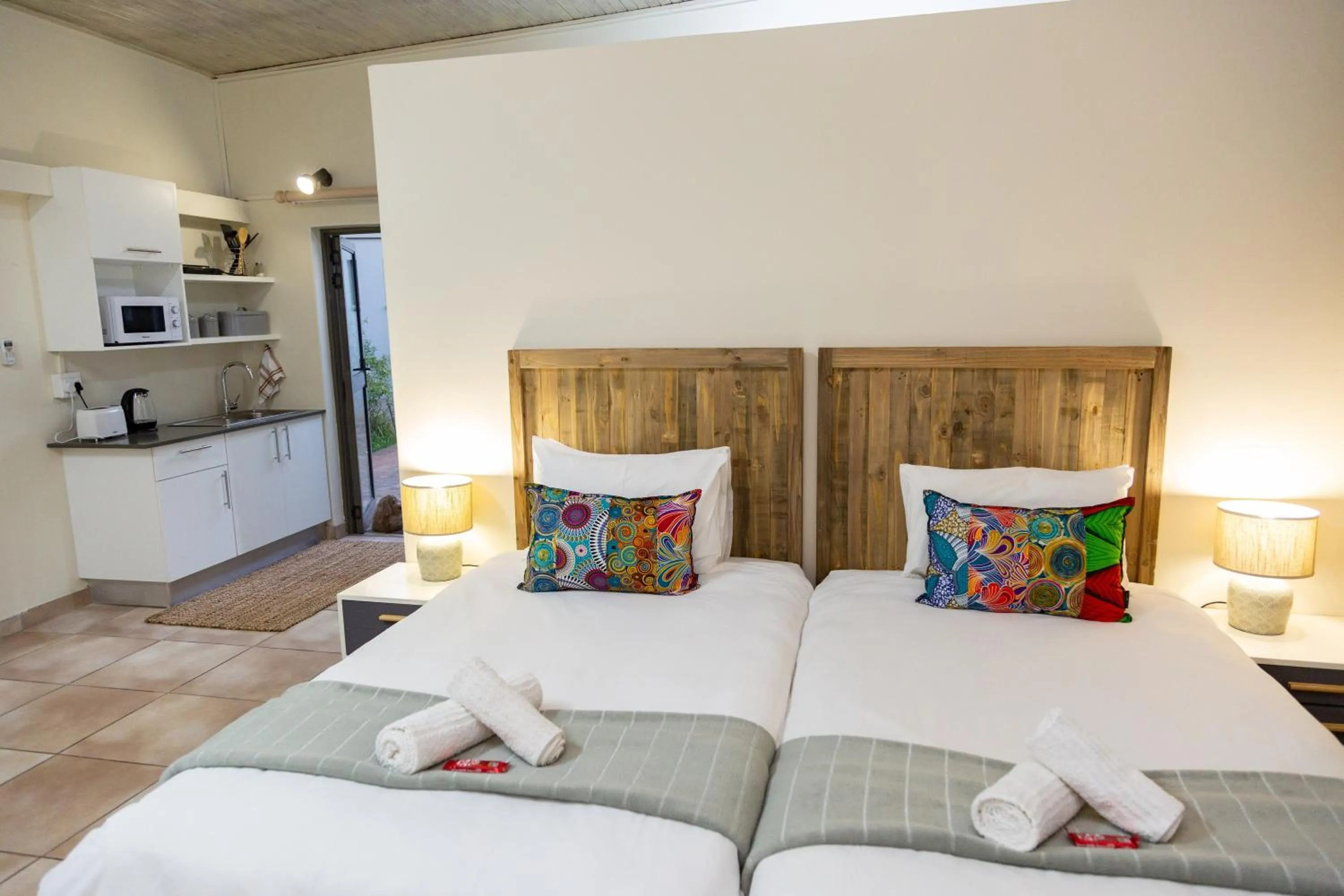 Bed in Glen Maine Guest House