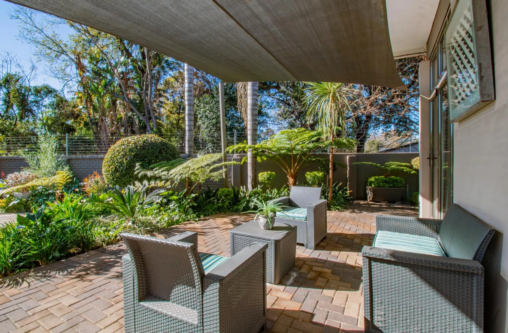 Property building in Glen Maine Guest House