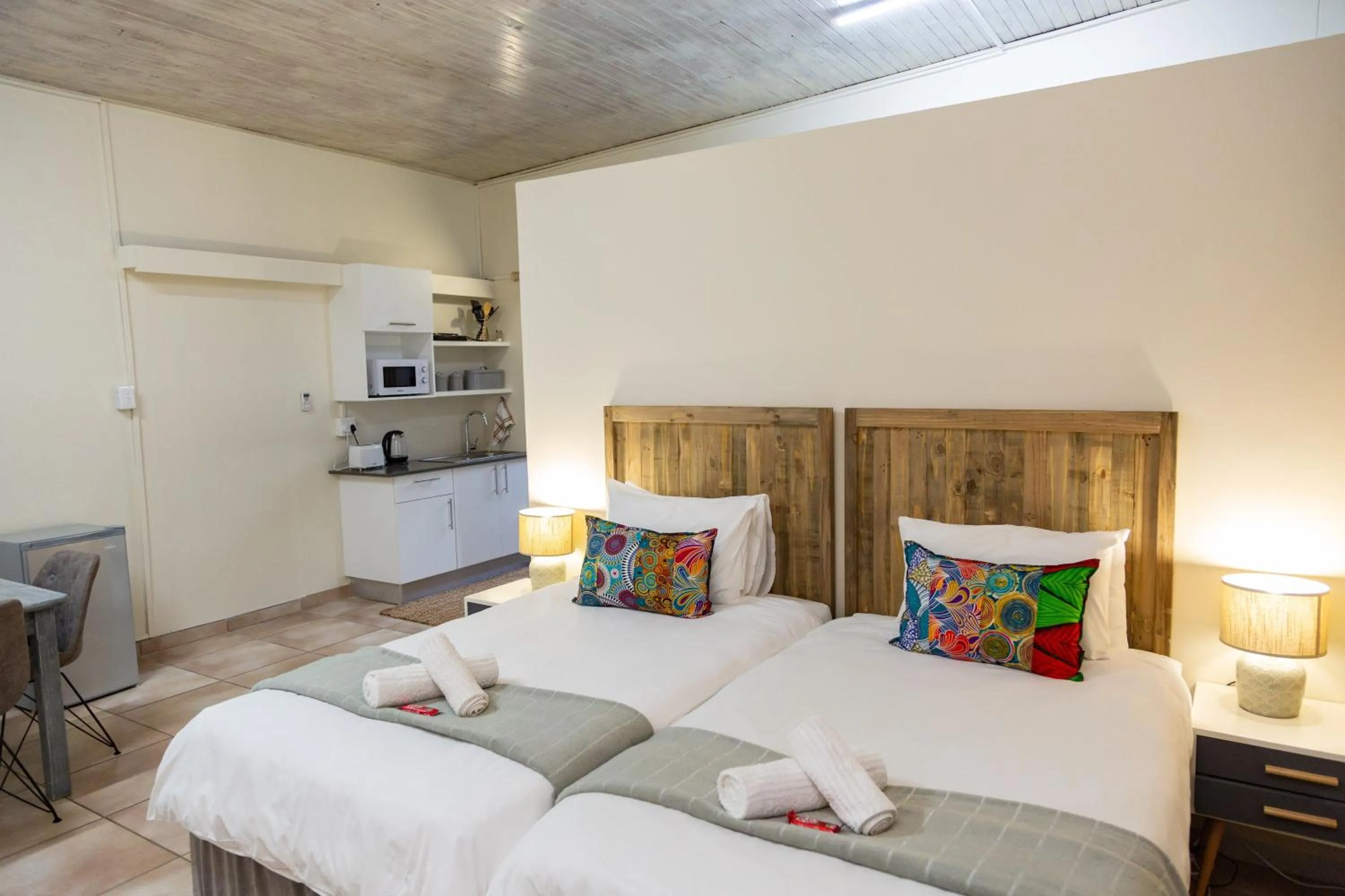 Photo of the whole room, Bed in Glen Maine Guest House