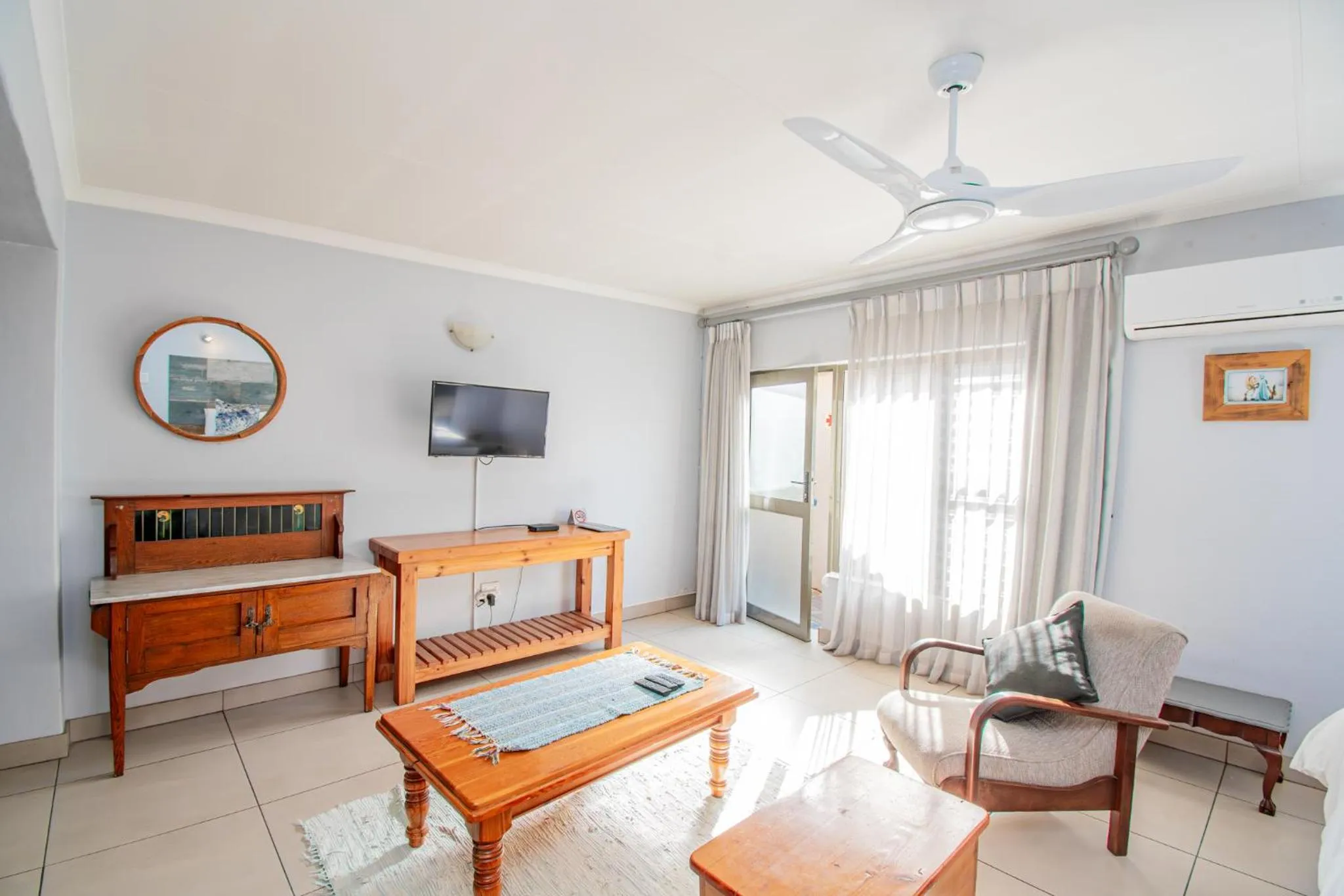 TV and multimedia in Glen Maine Guest House