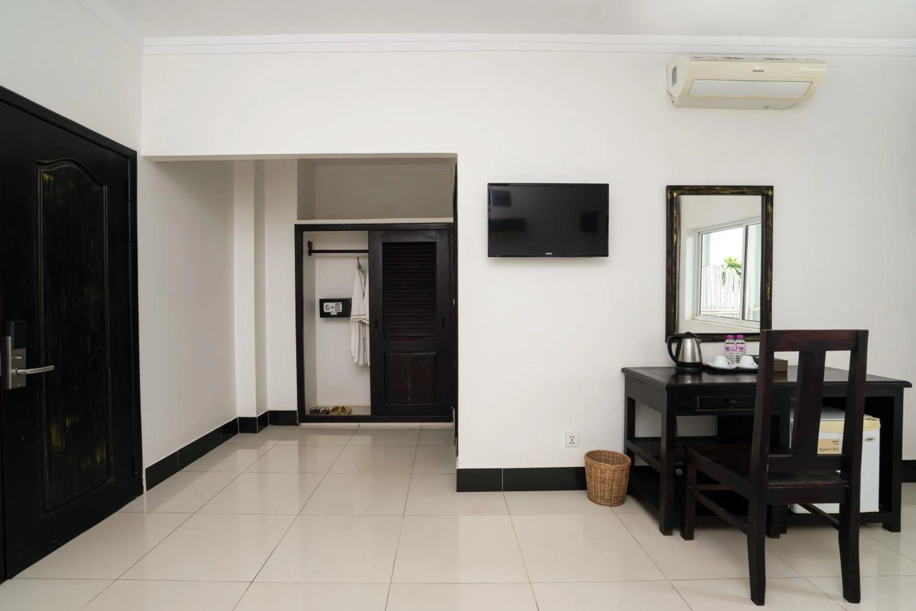 Dining area in Tan Sokchea Boutique