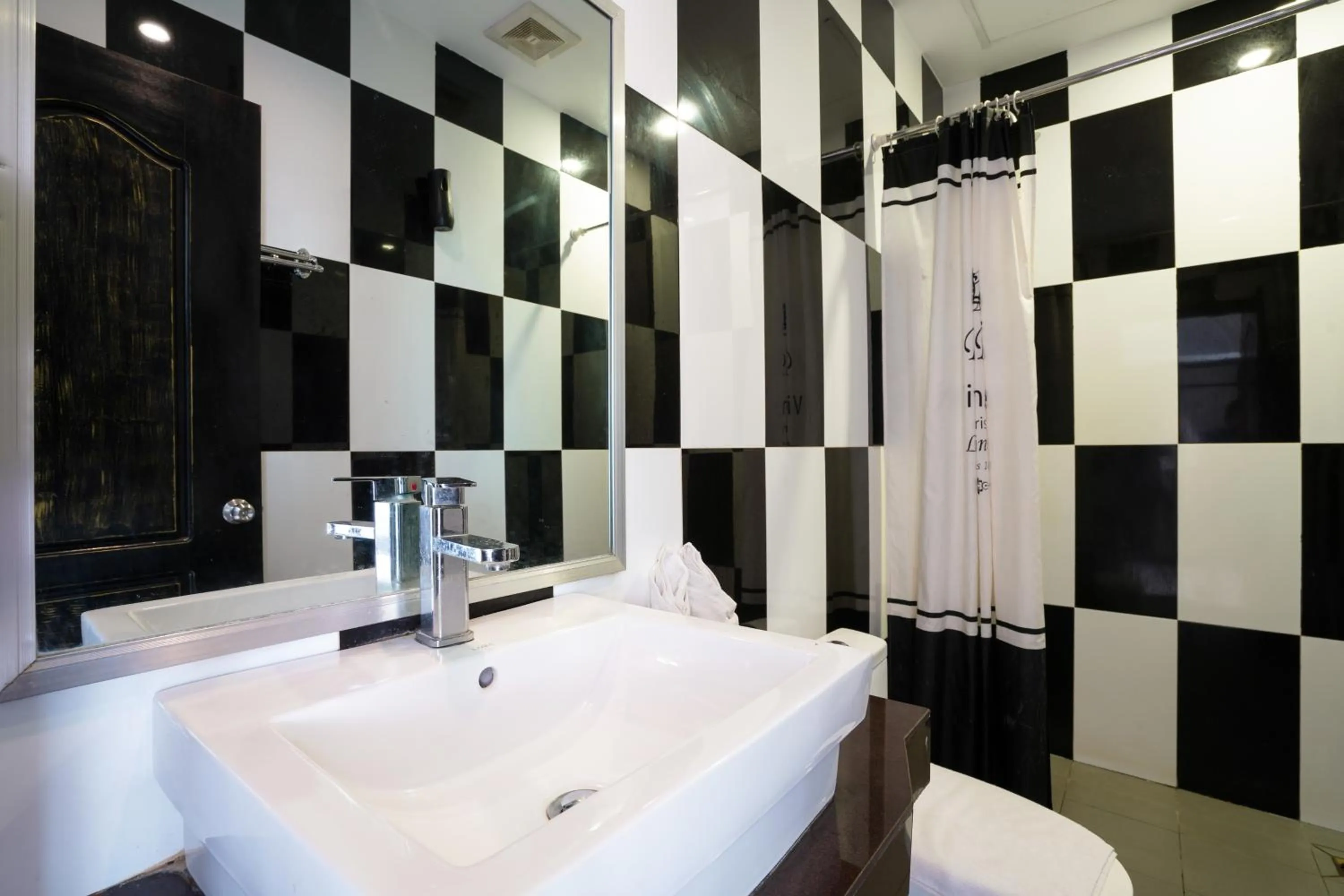 Bathroom in Tan Sokchea Boutique