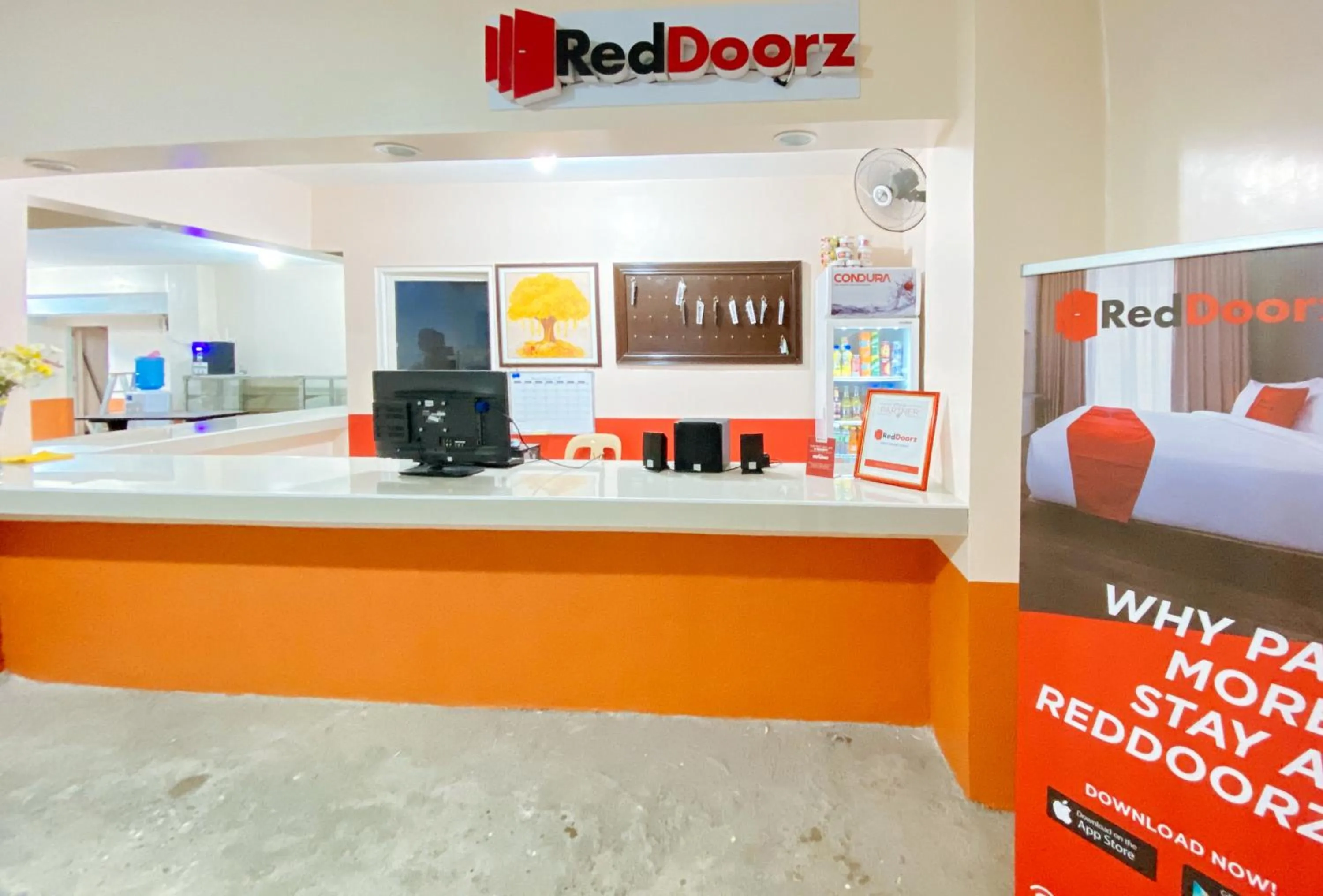 Lobby or reception, Bed in RedDoorz @ Calapandayan Subic Zambales