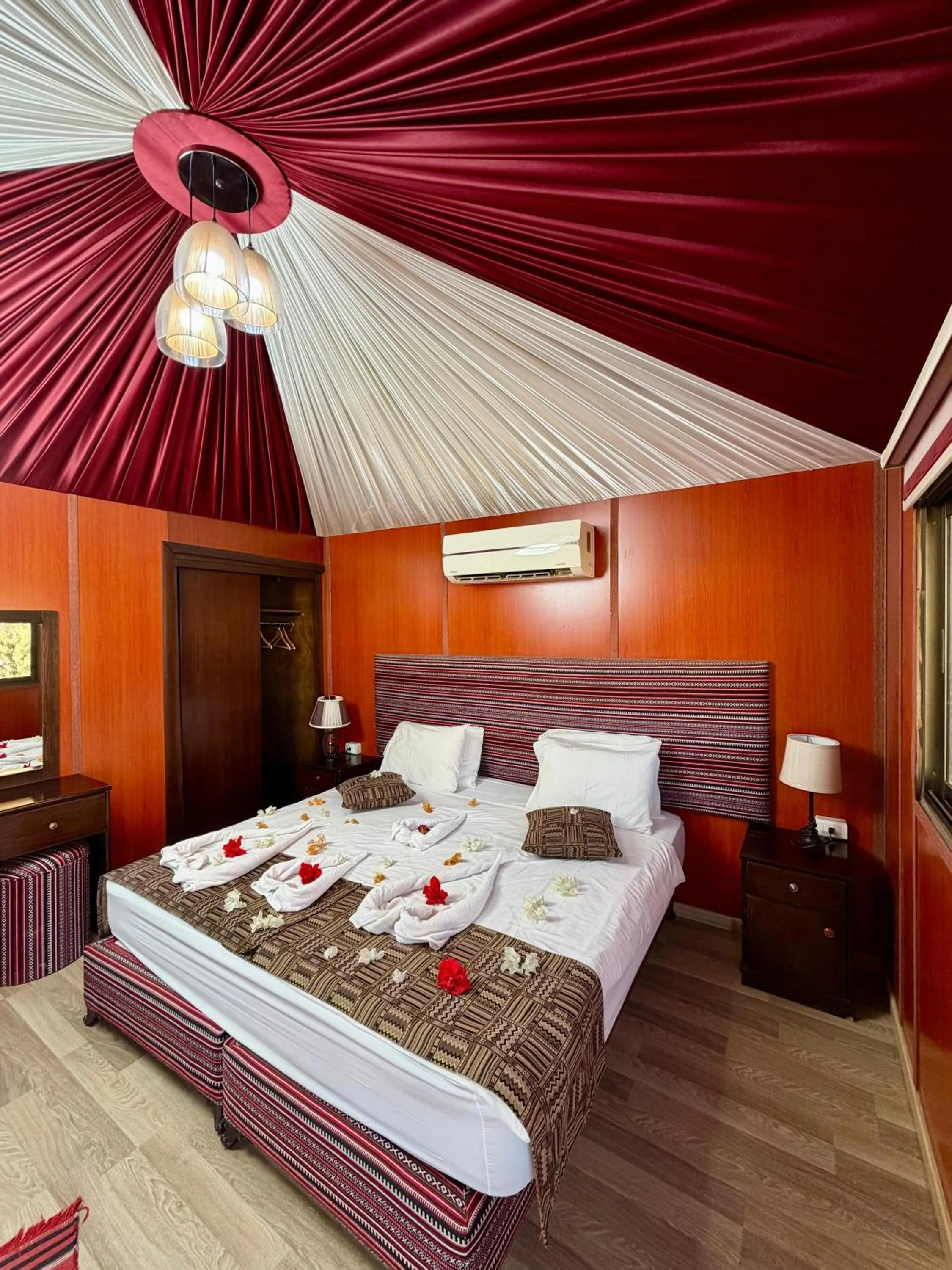 Bedroom, Bed in Rum Oasis Luxury Camp