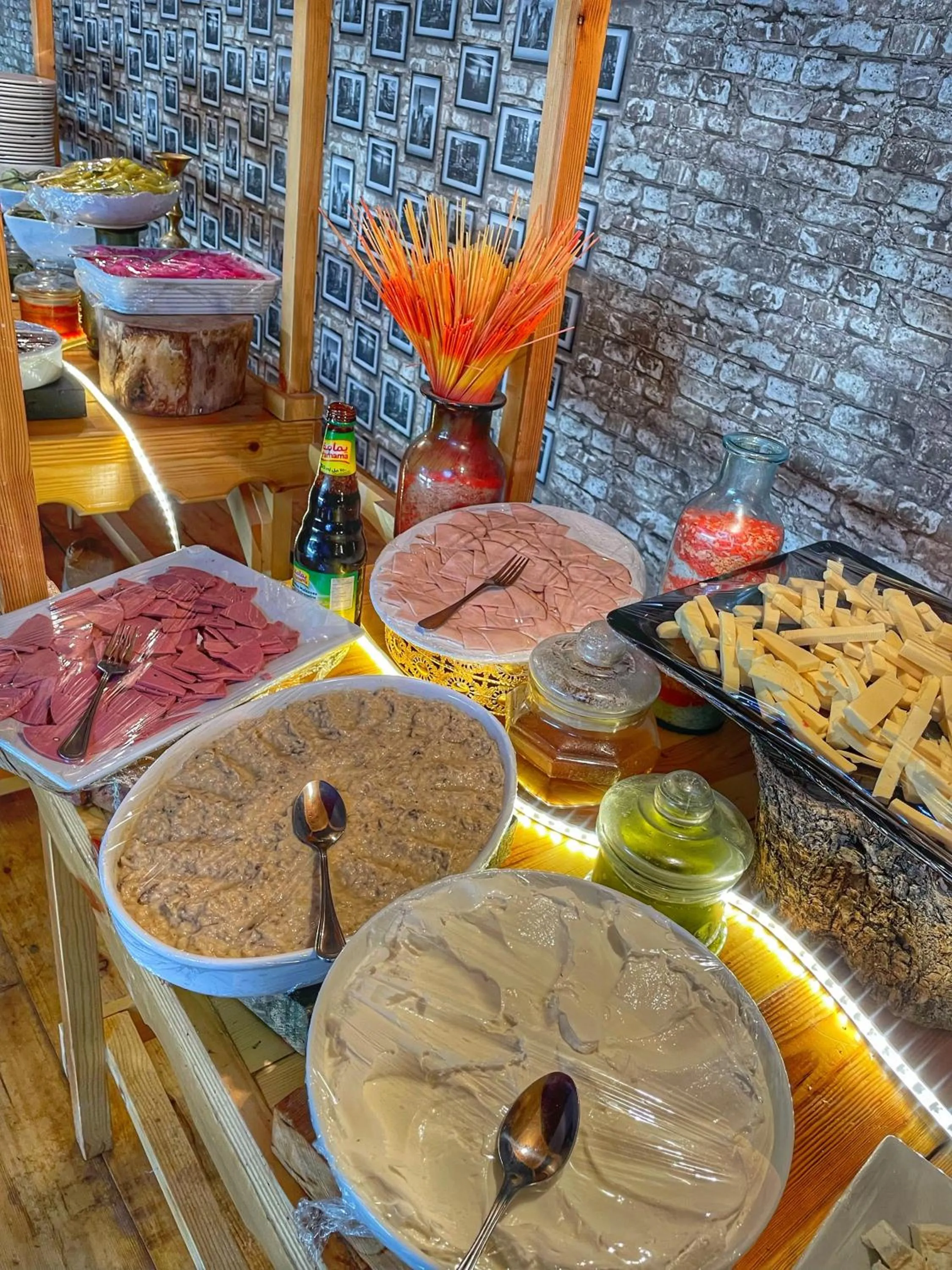 Breakfast in Rum Oasis Luxury Camp