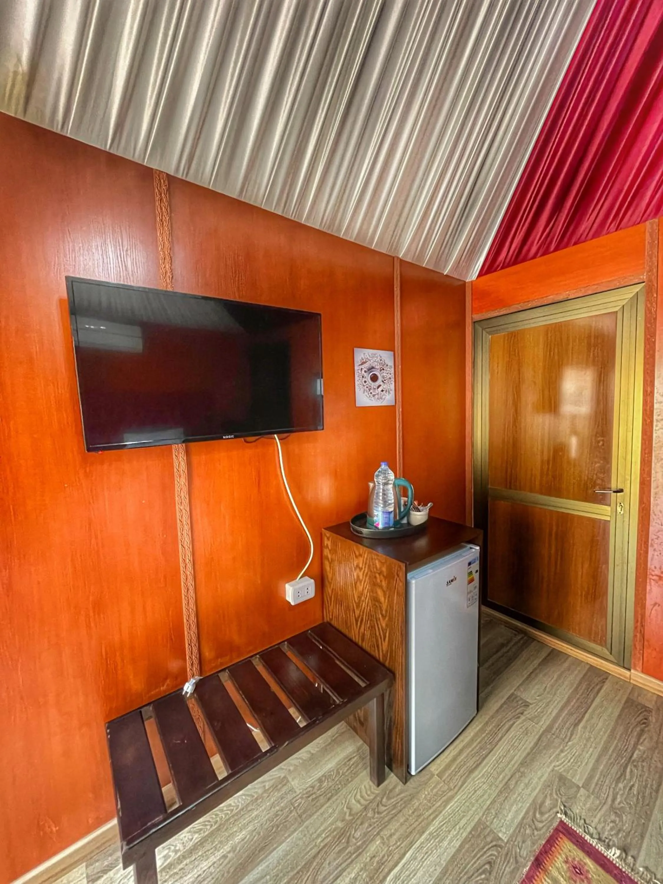 TV and multimedia in Rum Oasis Luxury Camp