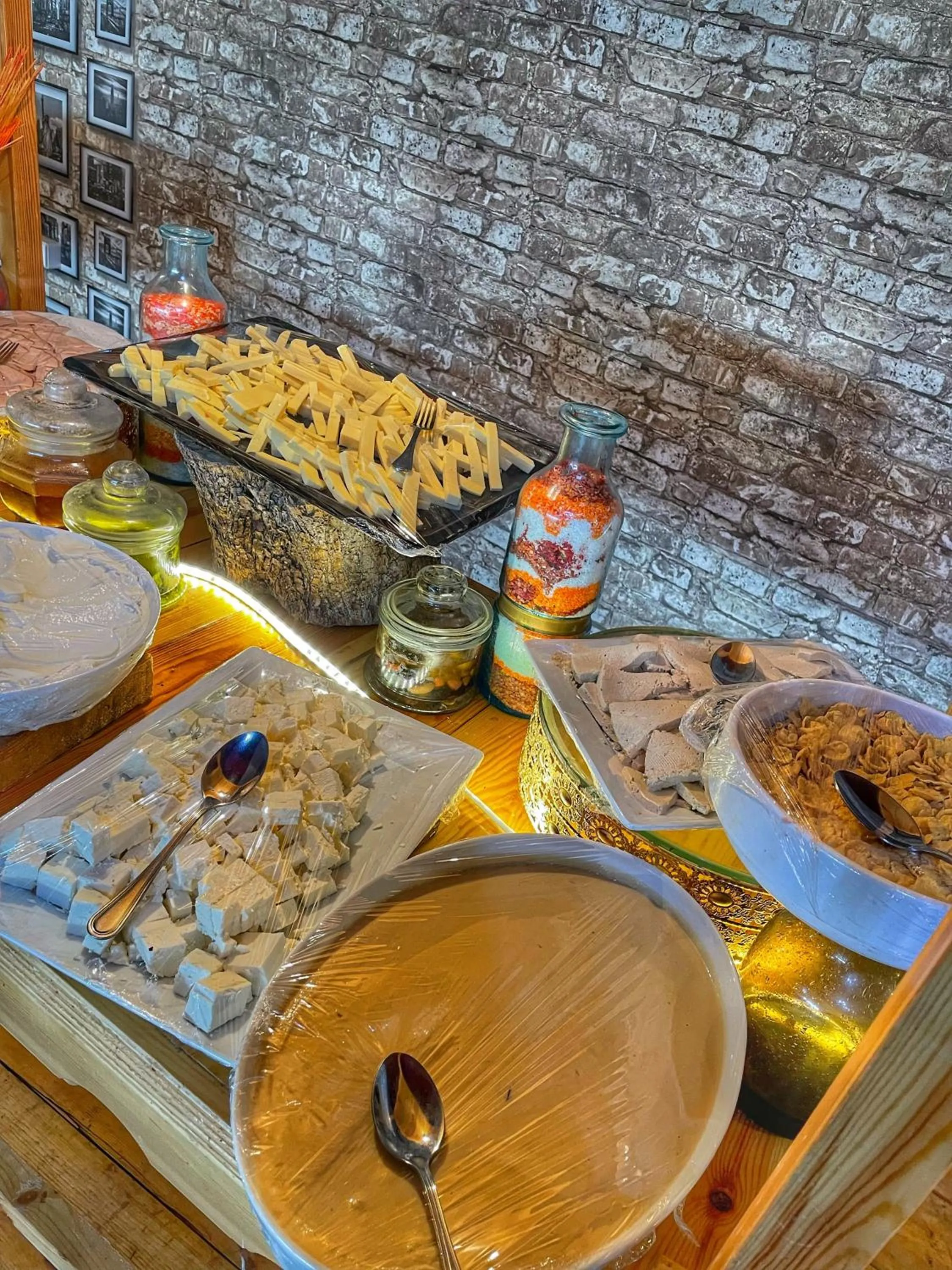 Breakfast in Rum Oasis Luxury Camp