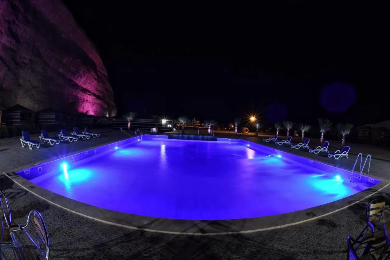 Rum Oasis Luxury Camp