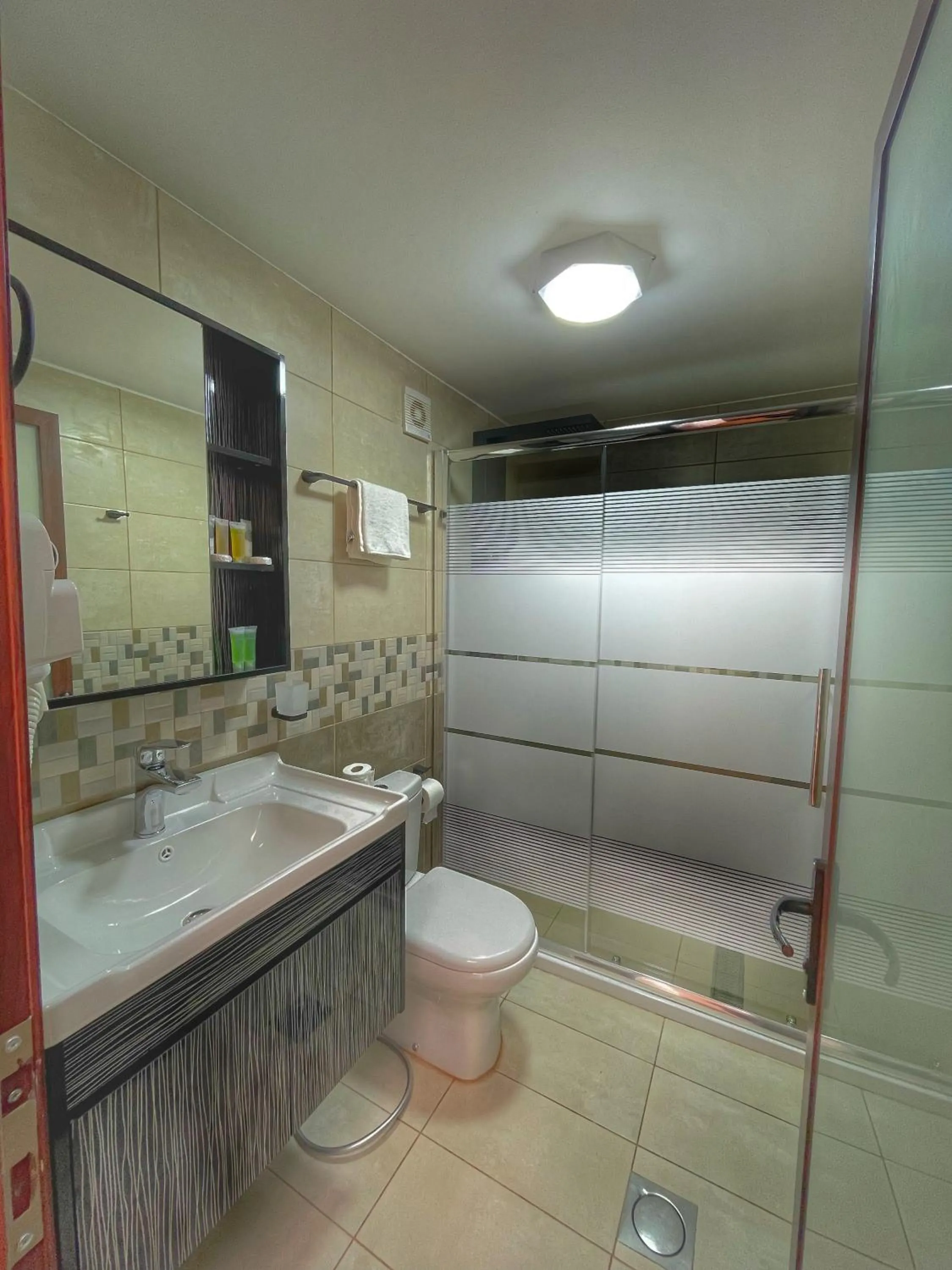 Bathroom in Rum Oasis Luxury Camp