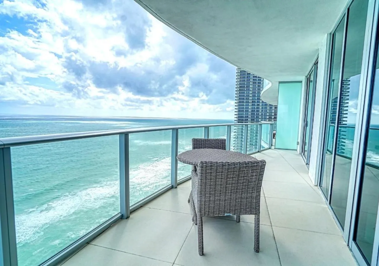 Hyde Resorts on Miami Hollywood by MRA