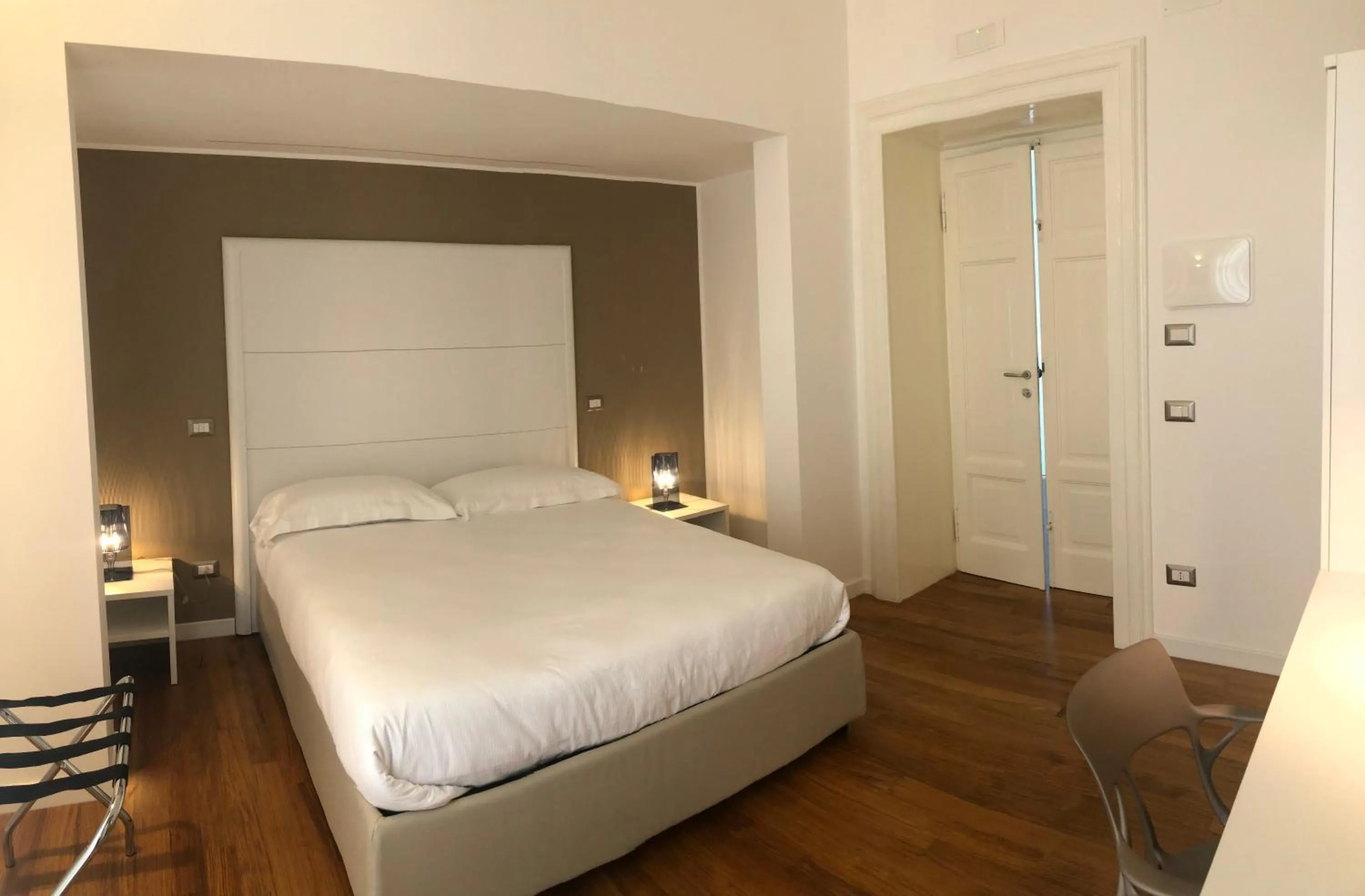 Bed in Lo Schiaccianoci B&B