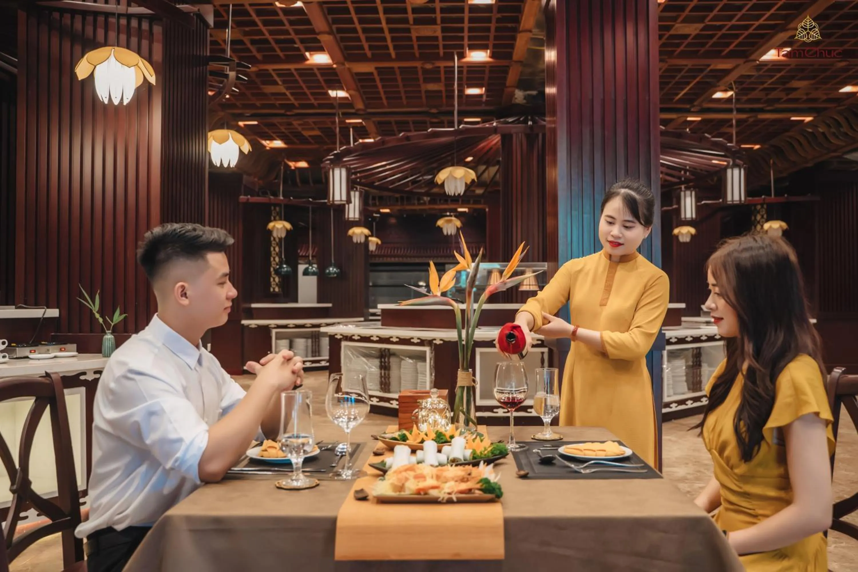 Restaurant/places to eat in Tam Chuc Complex