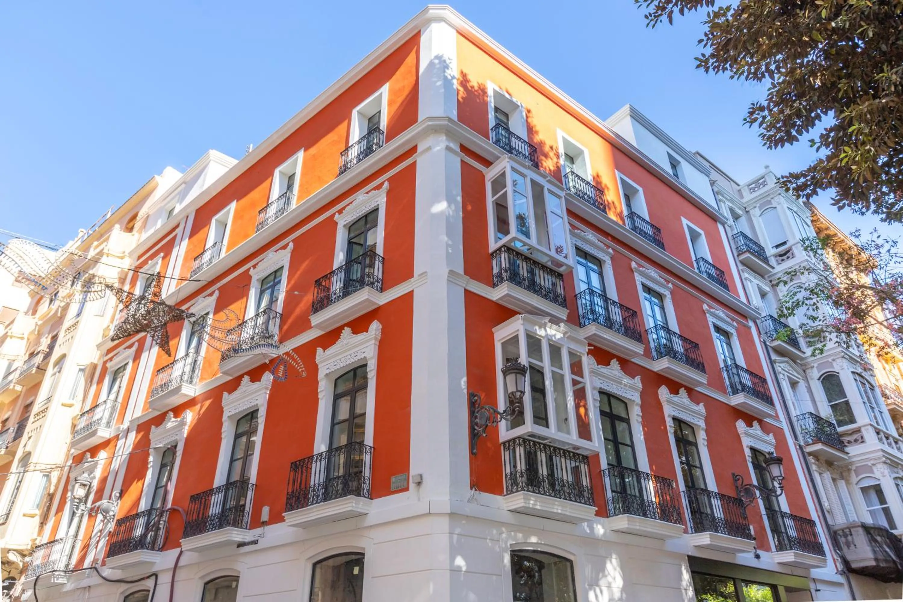 Property building in Tandem Portal De Elche