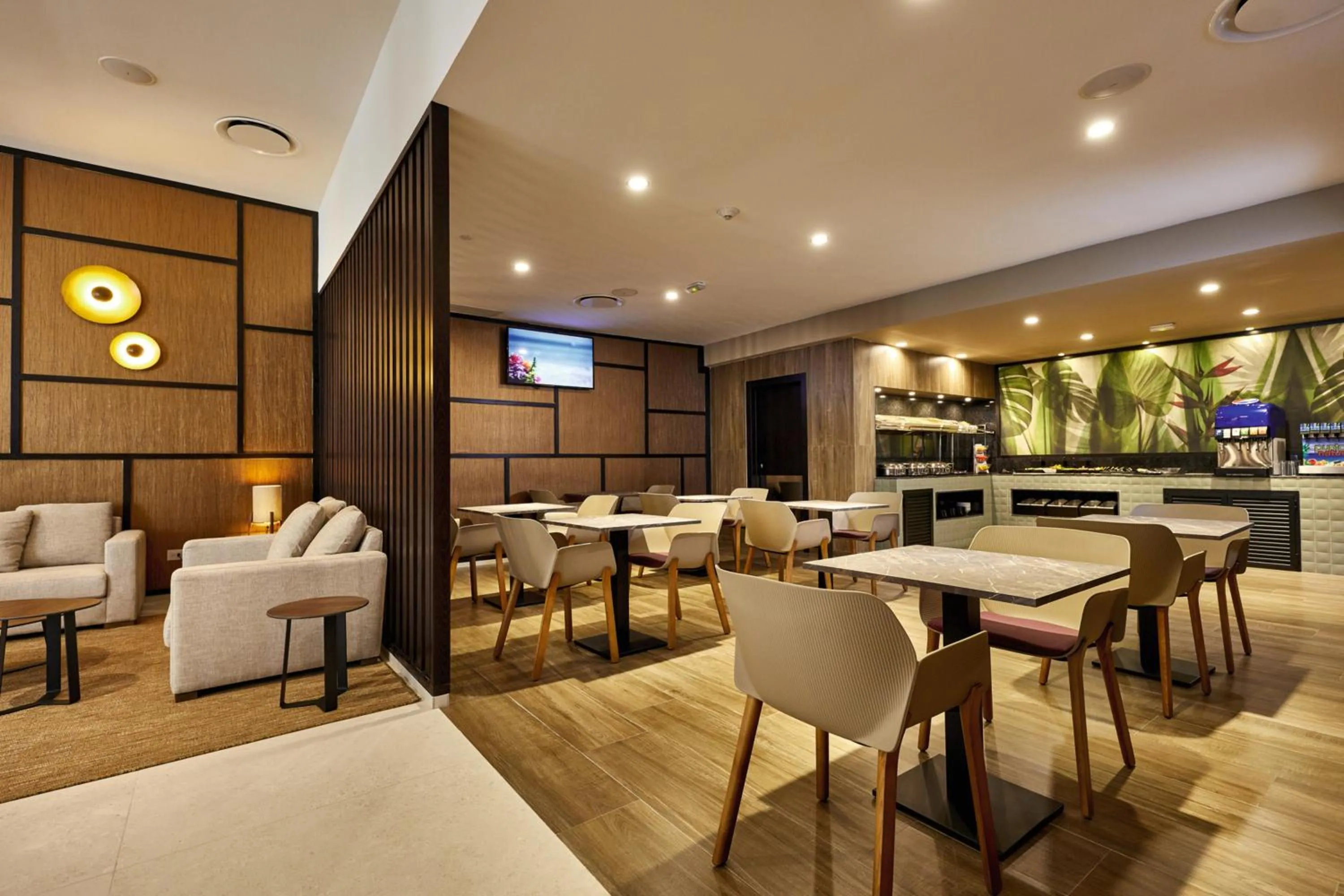 Communal lounge/ TV room in Riu Palace Baja California - Adults Only - All Inclusive