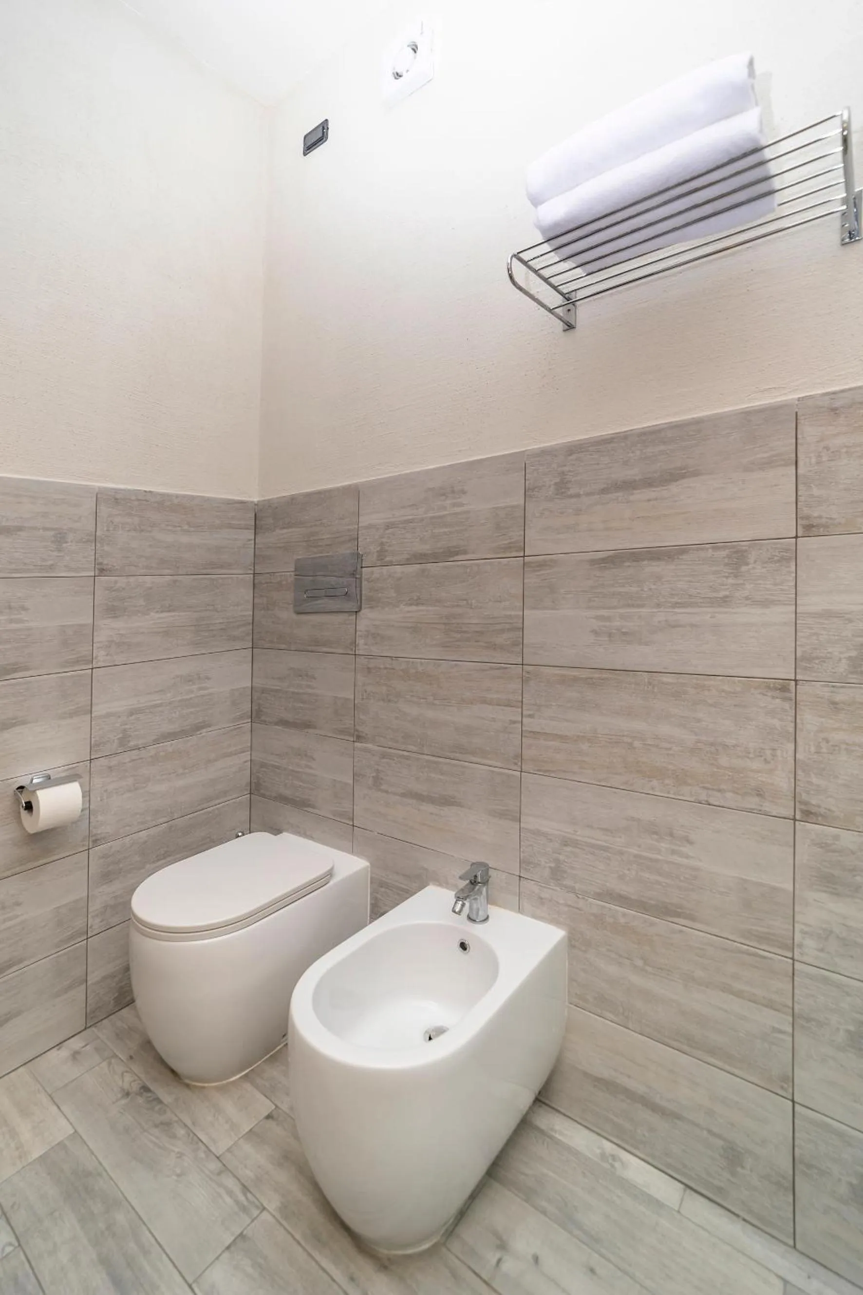 Shower in Hotel Du Col