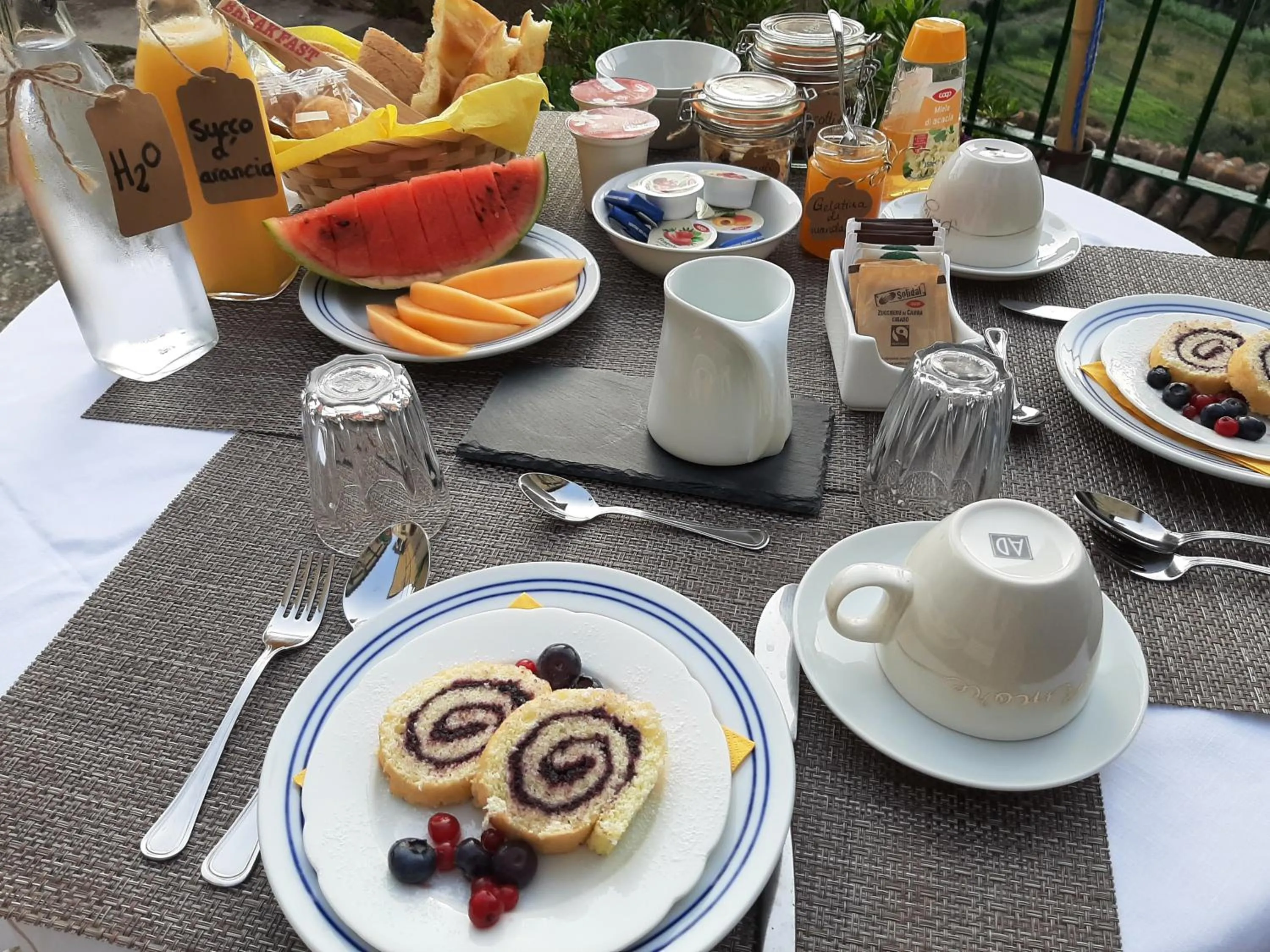 Breakfast in Guesthouse Contrada Bolla
