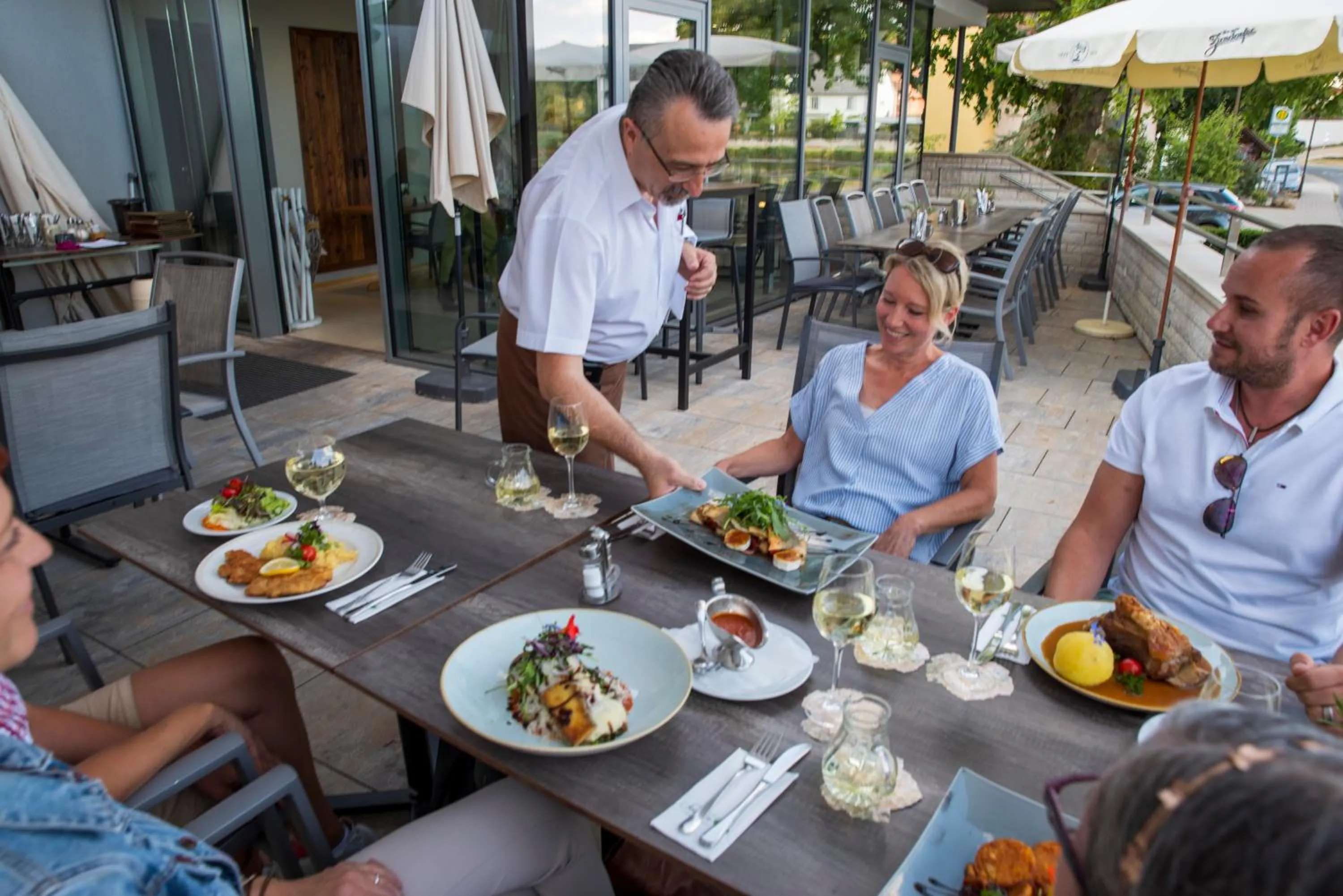 Restaurant/places to eat in Landhotel Seerose